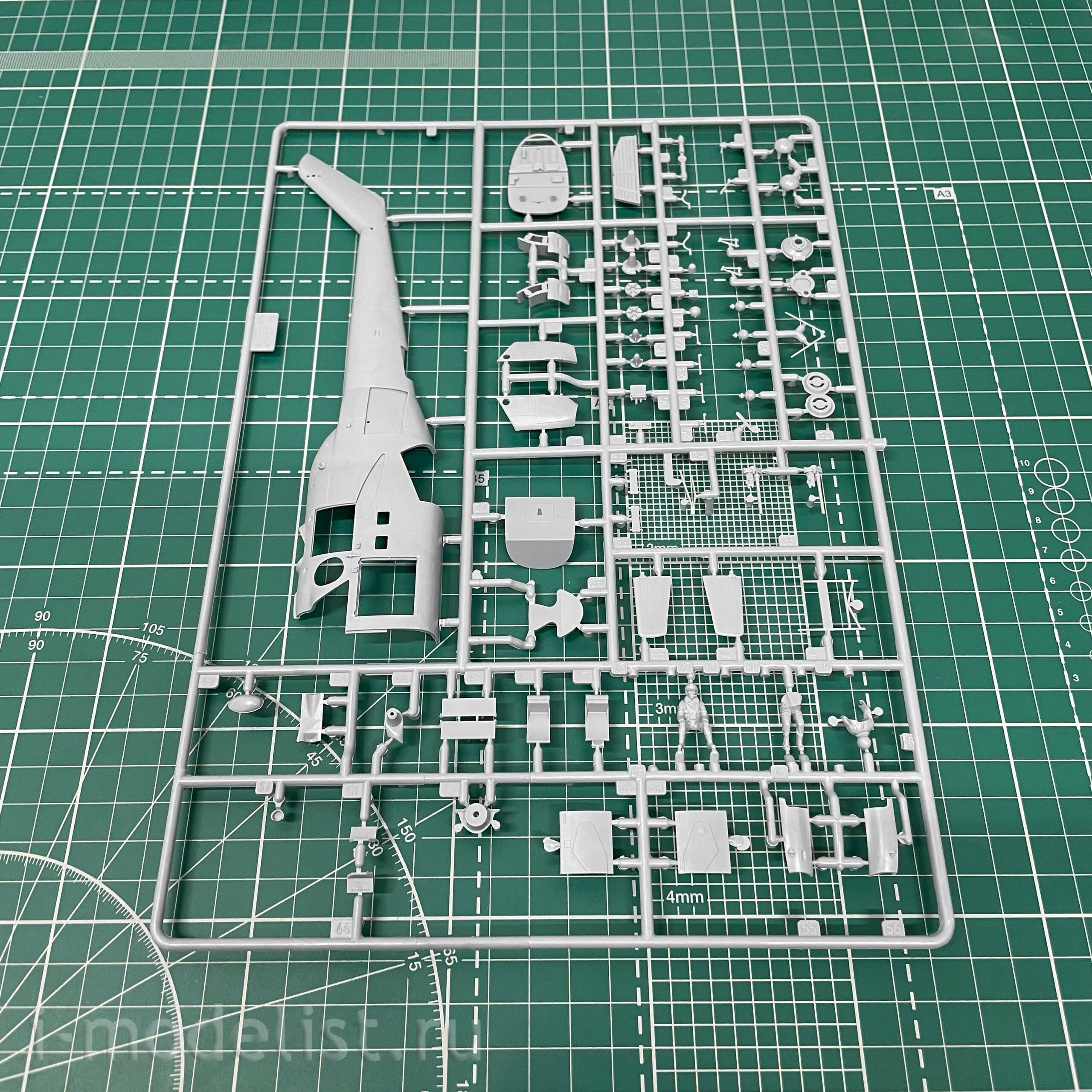 7276ПН Zvezda 1/72 Подарочный набор: Российский ударный вертолет Ми-35М
