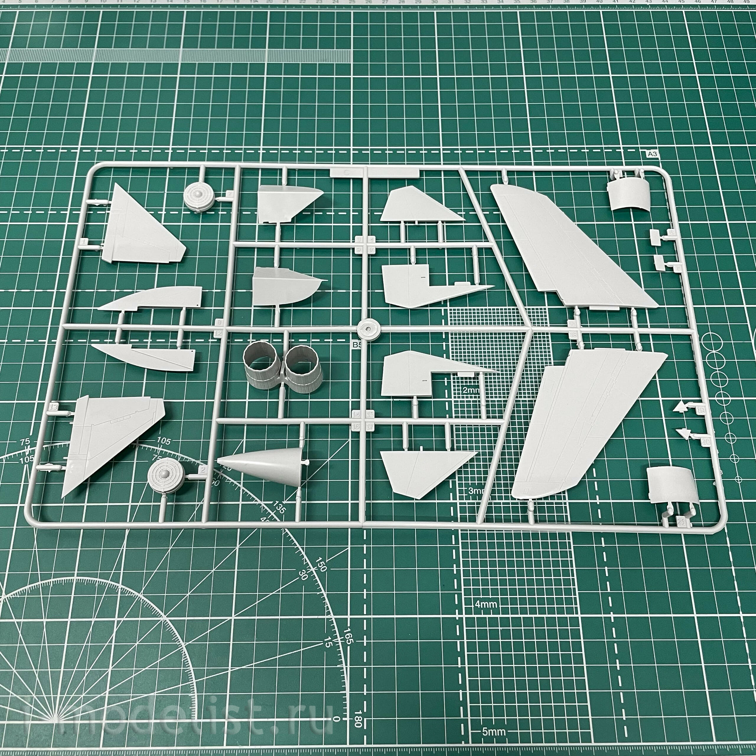207281 Modeler 1/72 Russian fighter S-37 