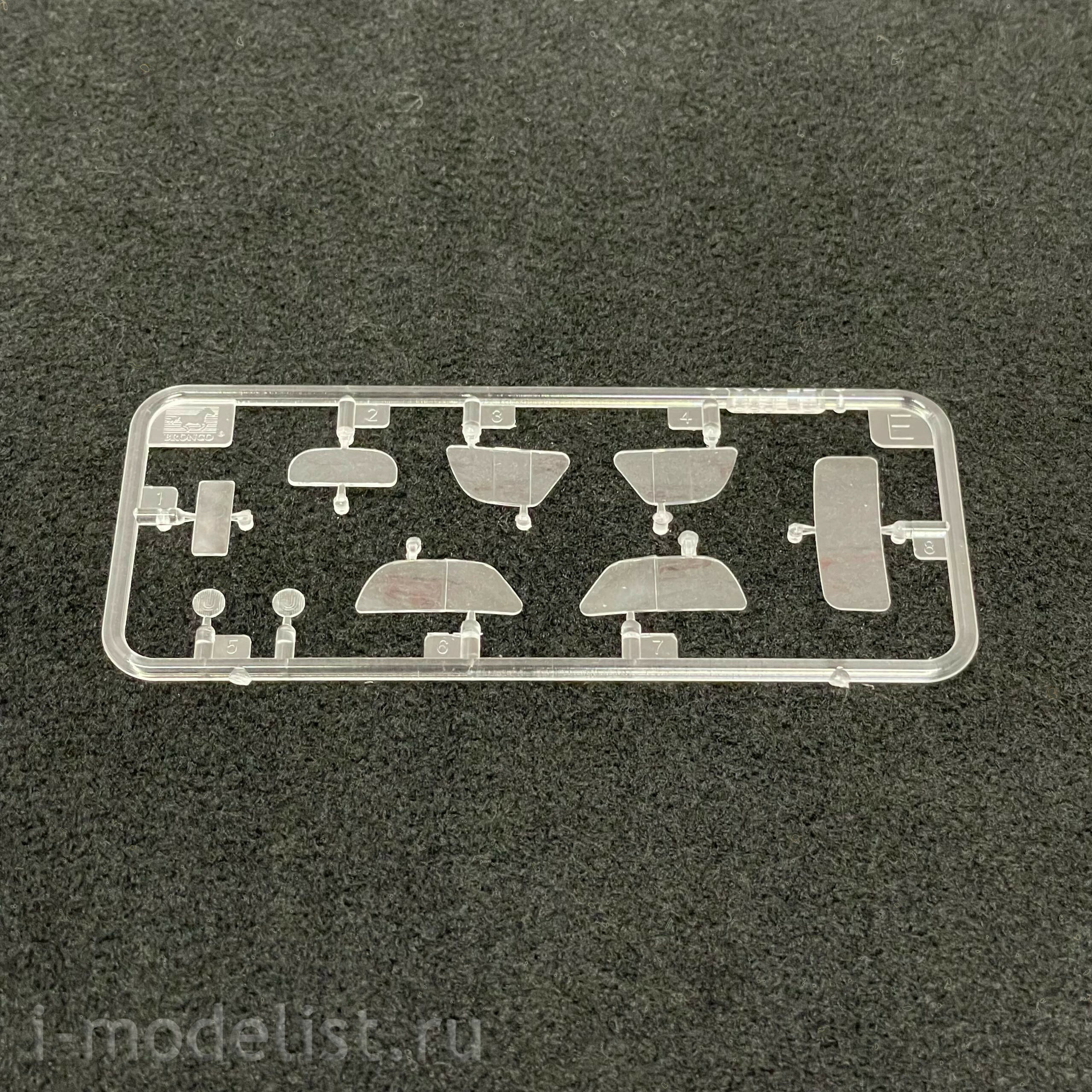 CB35165 Bronco 1/35 Italian light car Fiat Topolino (open top)