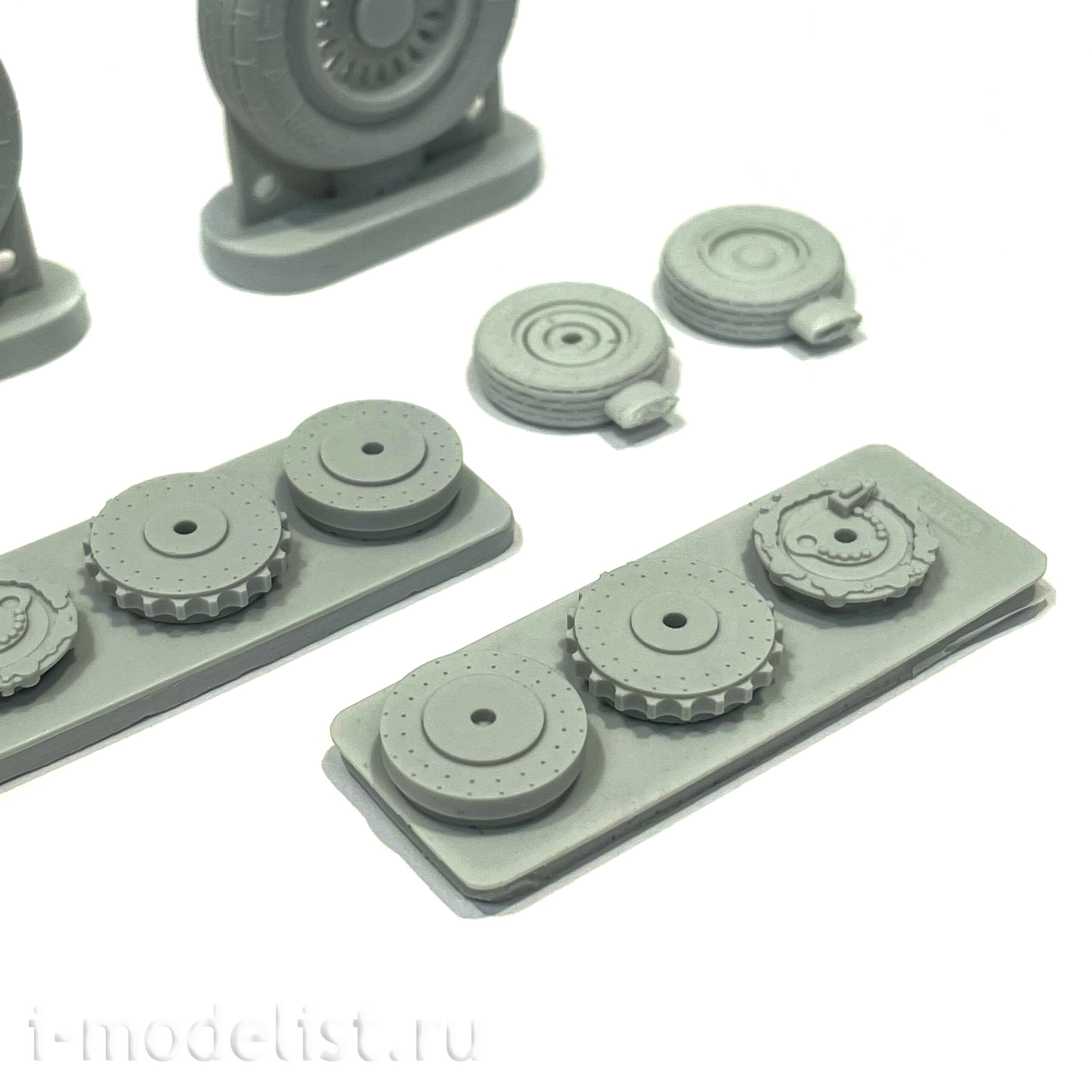 RS48012 E.V.M. 1/48 Wheels chassis (Type 2) for MiGG-25