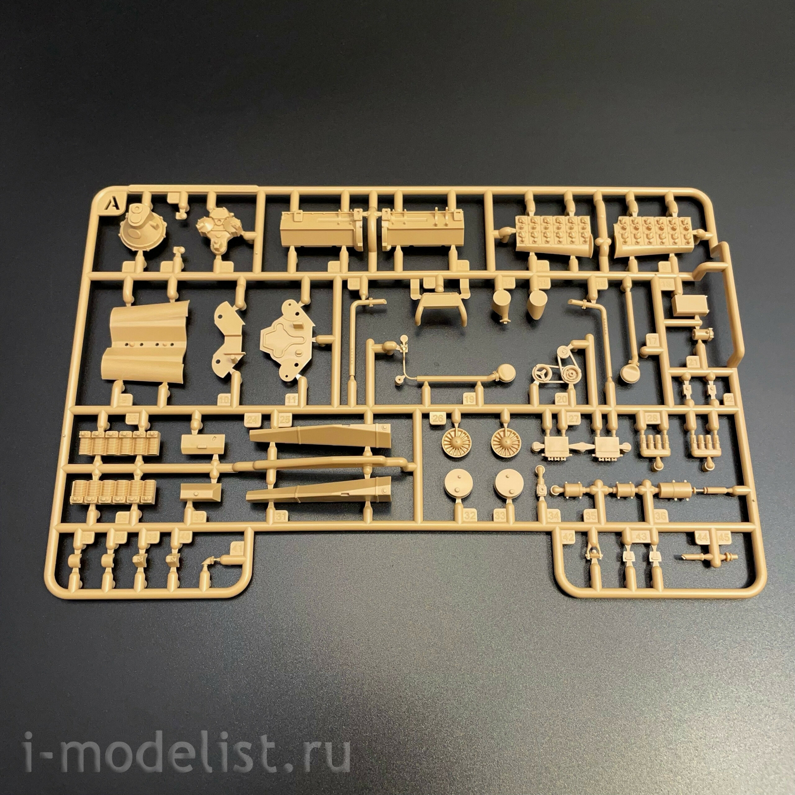 RM-5118 Rye Field Model 1/35 Notмецкий бронеавтомобиль Sd.Kfz.234/4 Pz.Spähwagen с полным интерьером