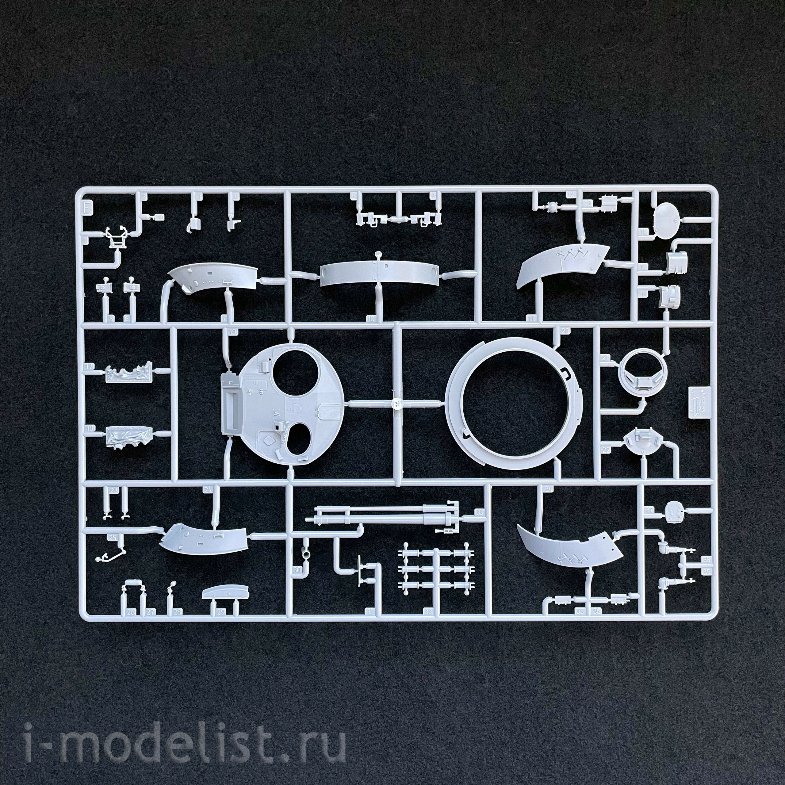 3649 Zvezda 1/35 Russian Infantry Fighting Vehicle BMP-3	