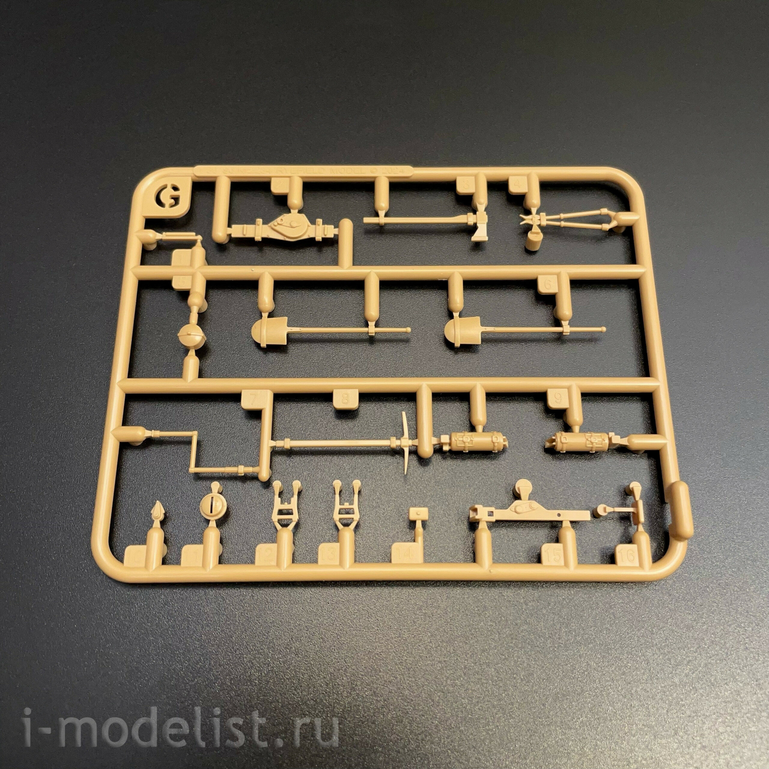 RM-5118 Rye Field Model 1/35 Notмецкий бронеавтомобиль Sd.Kfz.234/4 Pz.Spähwagen с полным интерьером