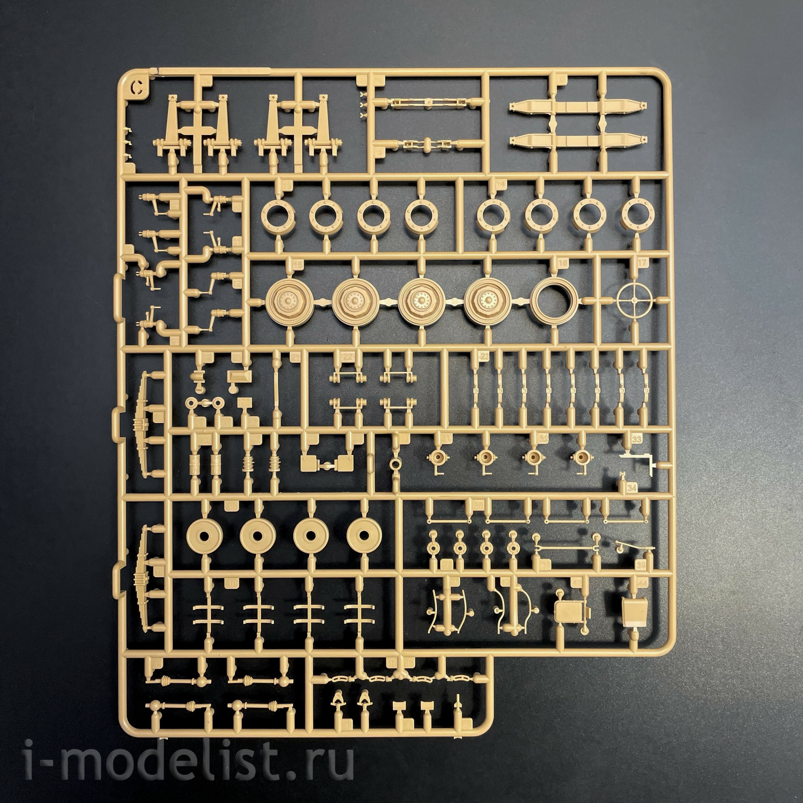 RM-5134 Rye Field Model 1/35 Notмецкий тяжёлый бронеавтомобиль Sd.Kfz. 234/3 Schwerer Panzerspähwagen 7.5cm Stummel