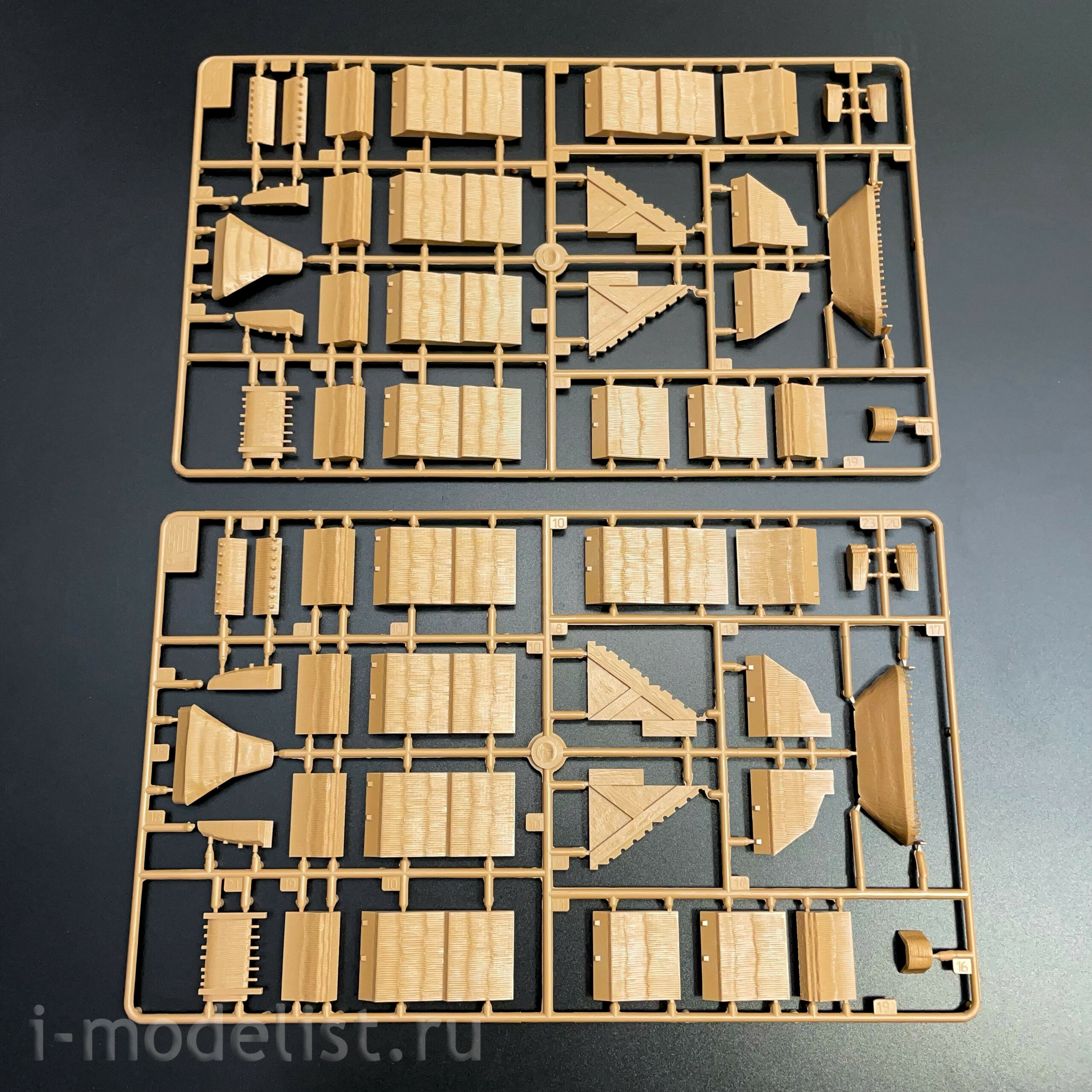 8532 Zvezda 1/72 Дом с соломенной крышей