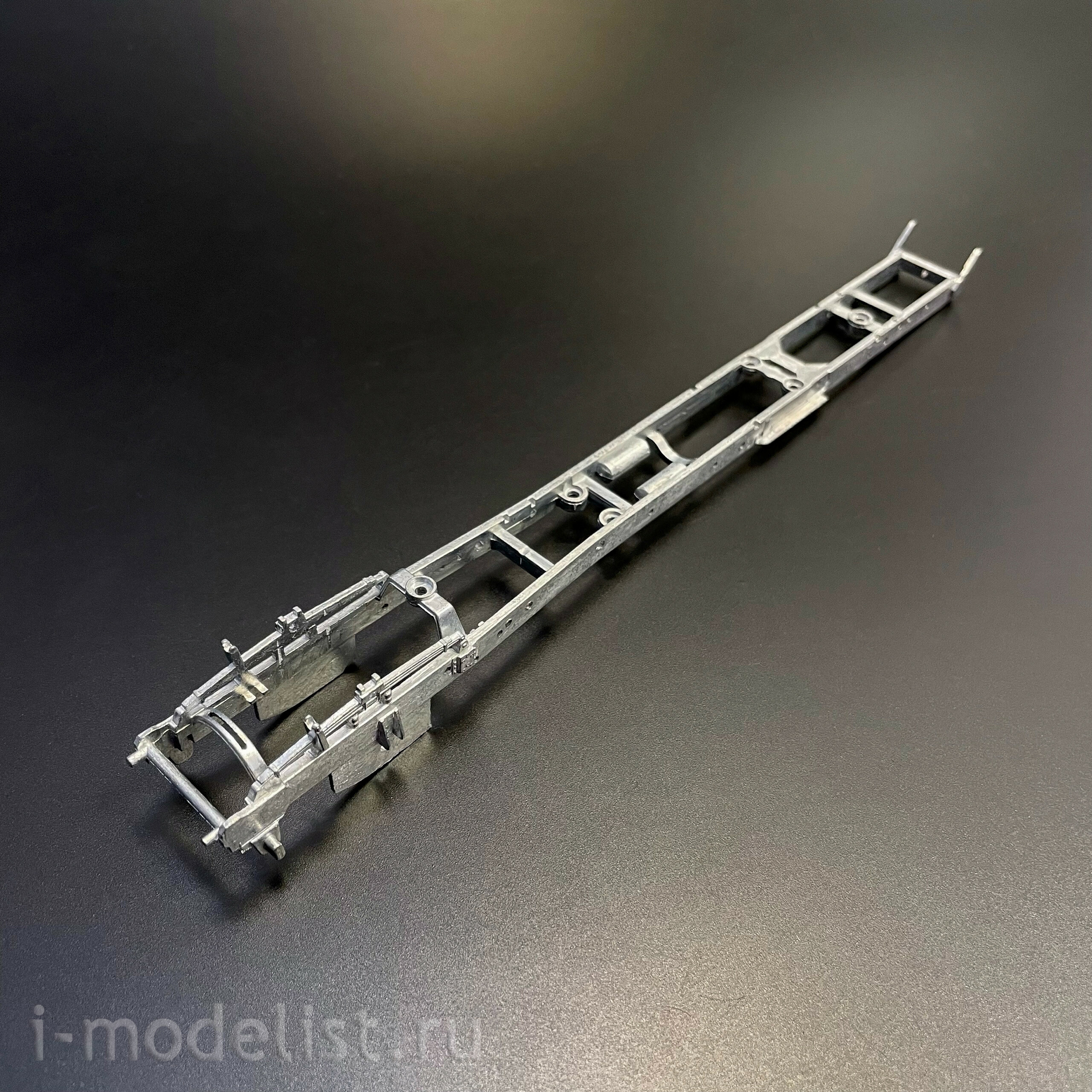 1655AVD AVD Models 1/43 KAMAZ-65207-87 (S5) бортовой