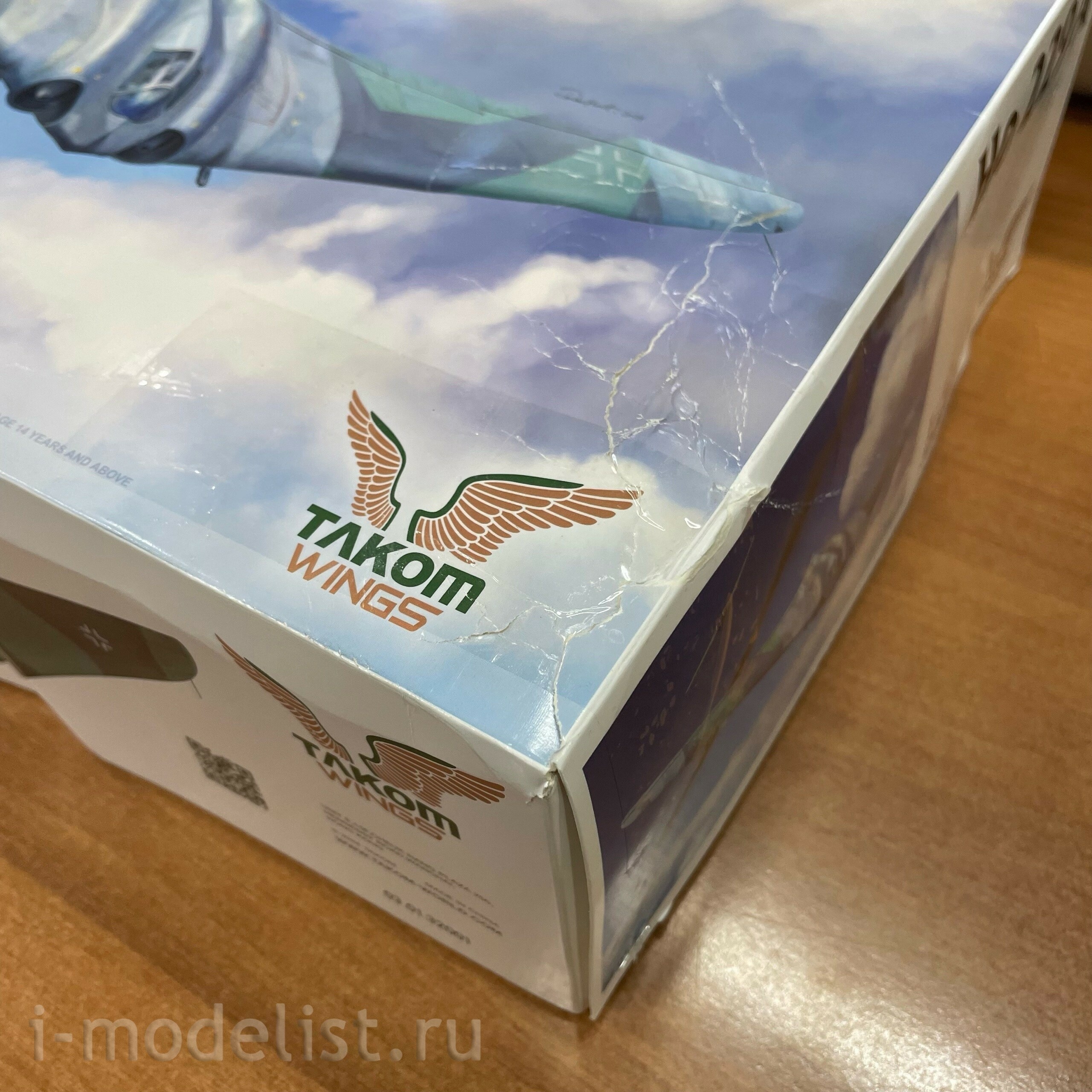 32001Wх Takom 1/32 Ho 229 BOX 2: Ho229A + Ho229B + фигура пилfromа Ho229 в 1/16 масштабе	