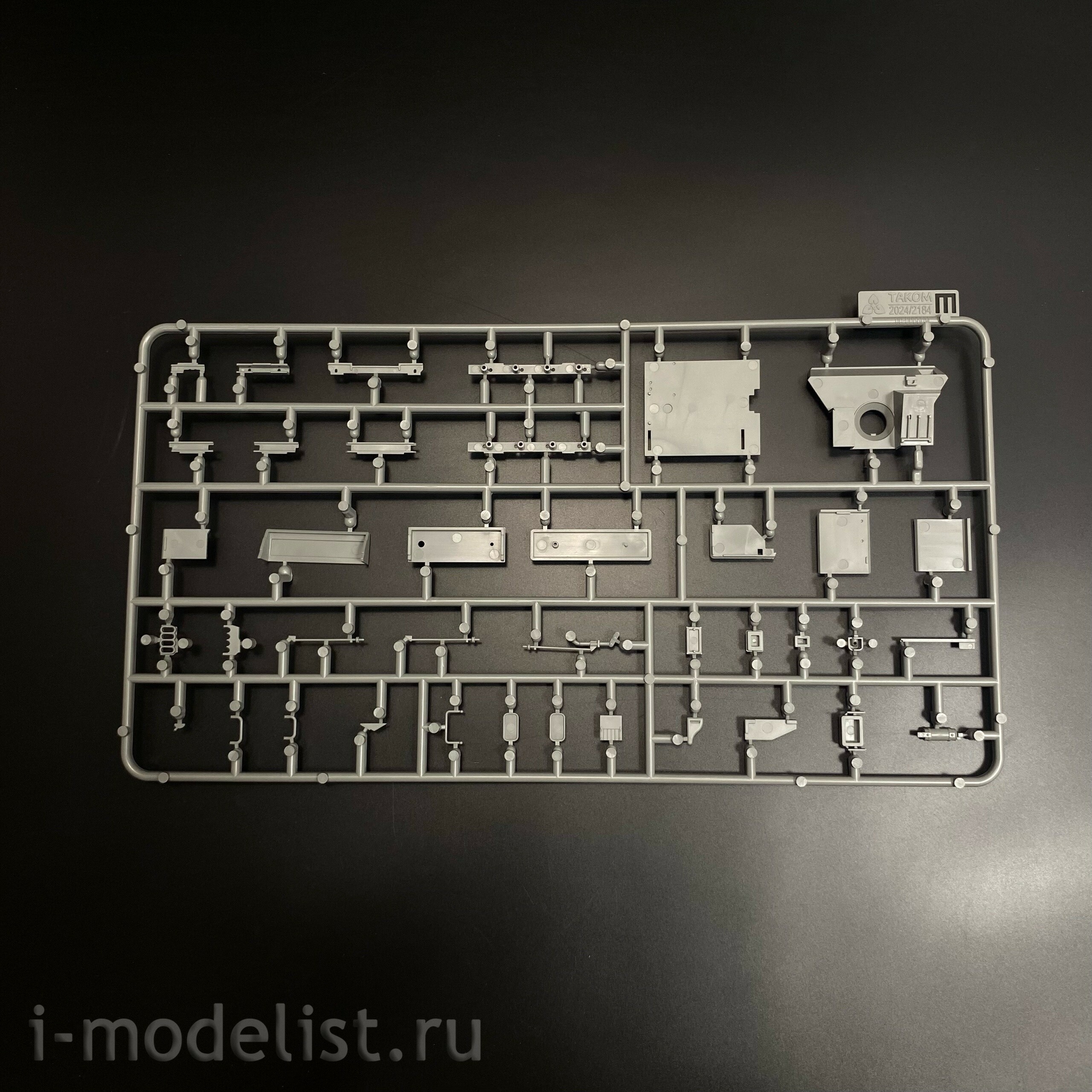 2184 Takom 1/35 Броnotранспортер Sd.Kfz. 250/1