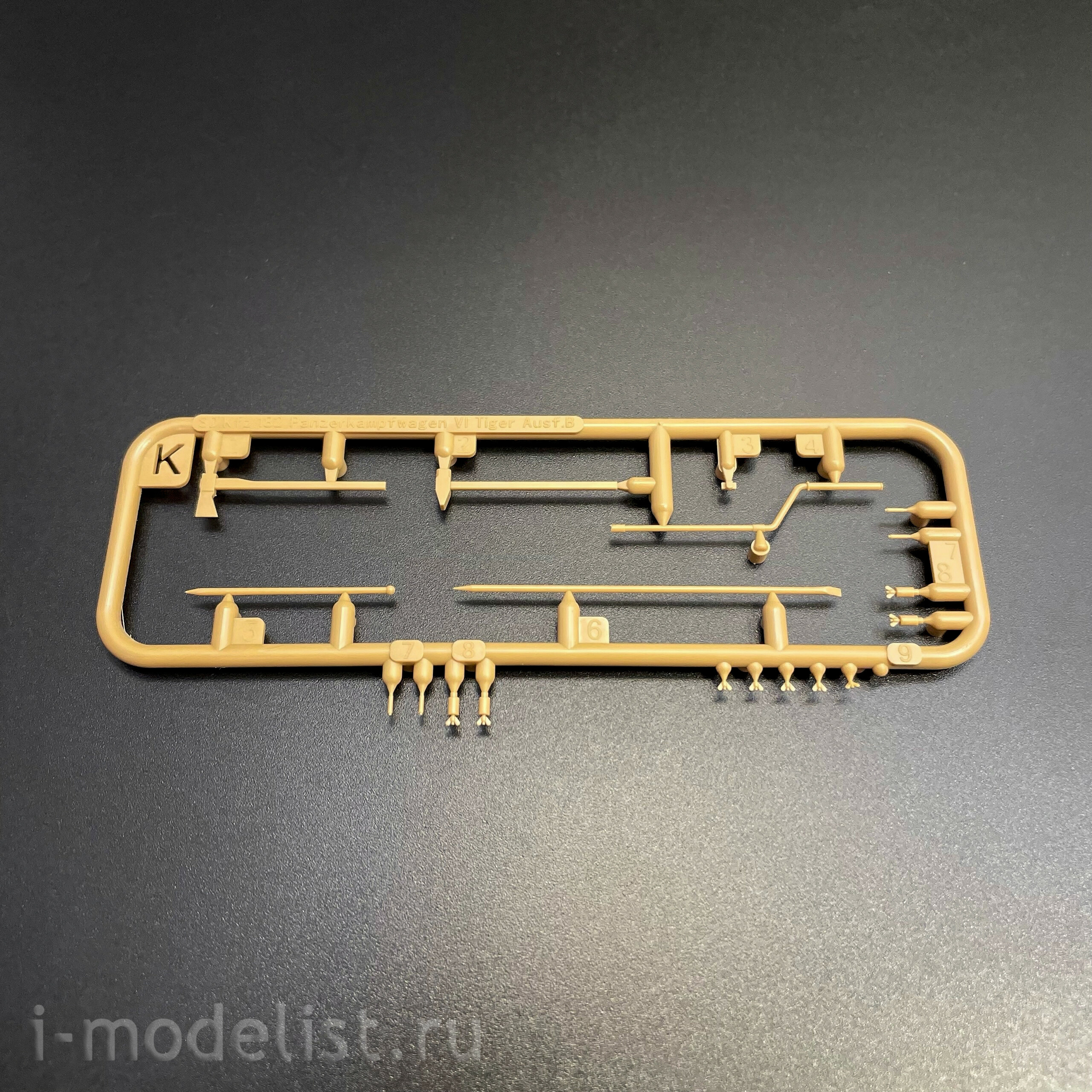 RM-5126 Rye Field Model 1/35 Notмецкий тяжелый танк Sd.Kfz.182 Tiger Ausf.B King Tiger (турель Henschel), продвинутая версия