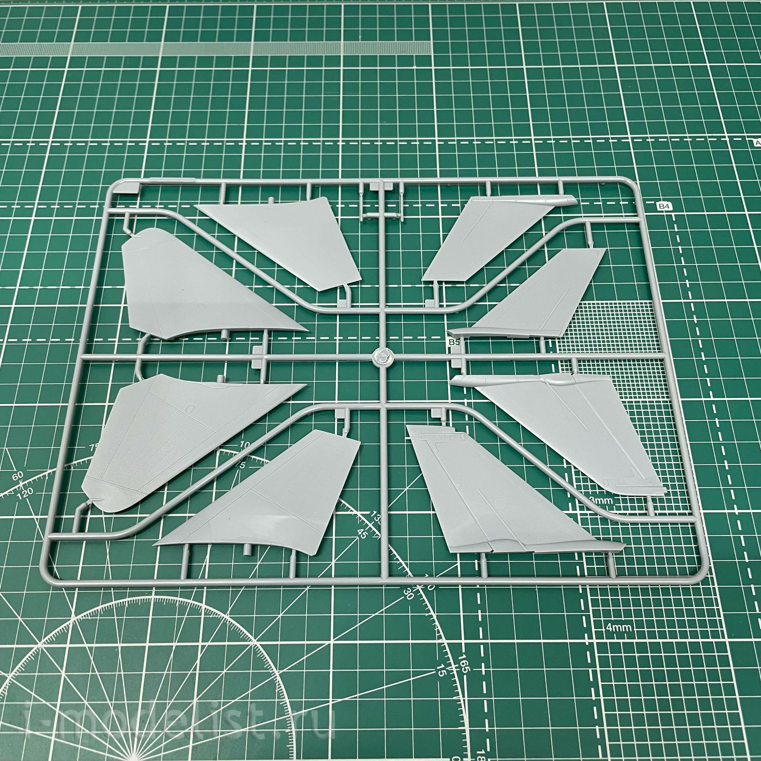80367 HobbyBoss 1/48 F-14B Tomcat Aircraft