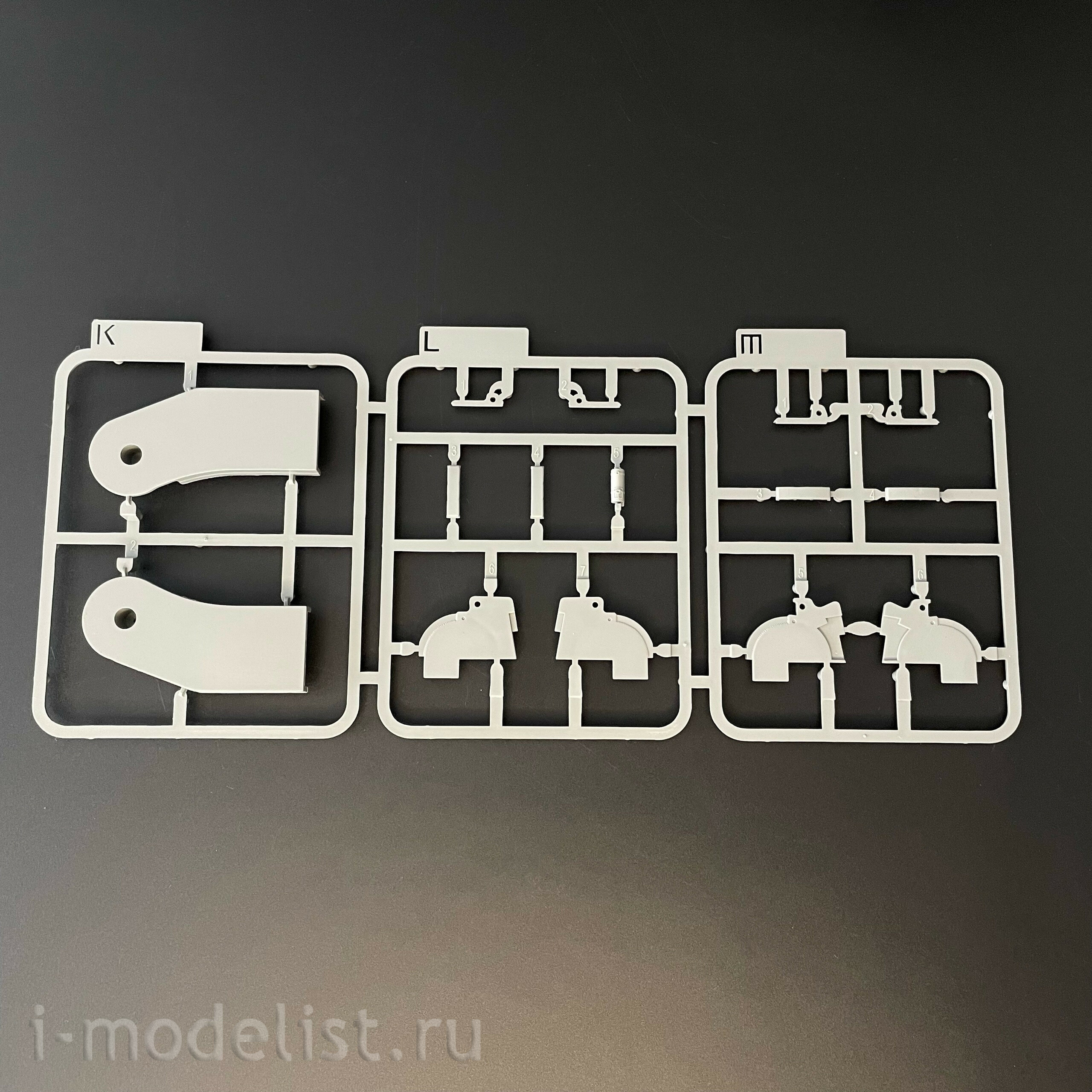 2200W Takom 1/35 Set of three Tiger I 