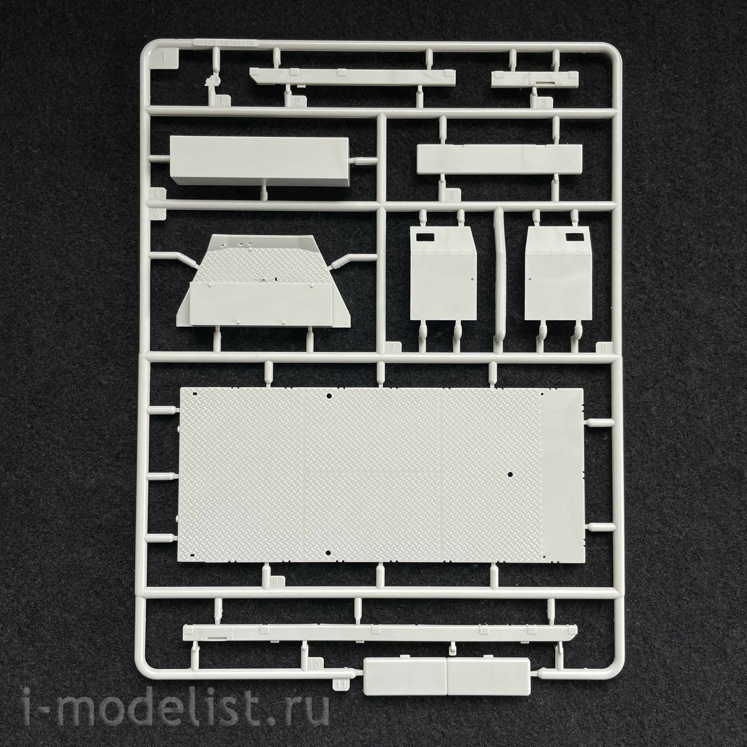 09596 Trumpeter 1/35 L4500A with 2cm Flak 38