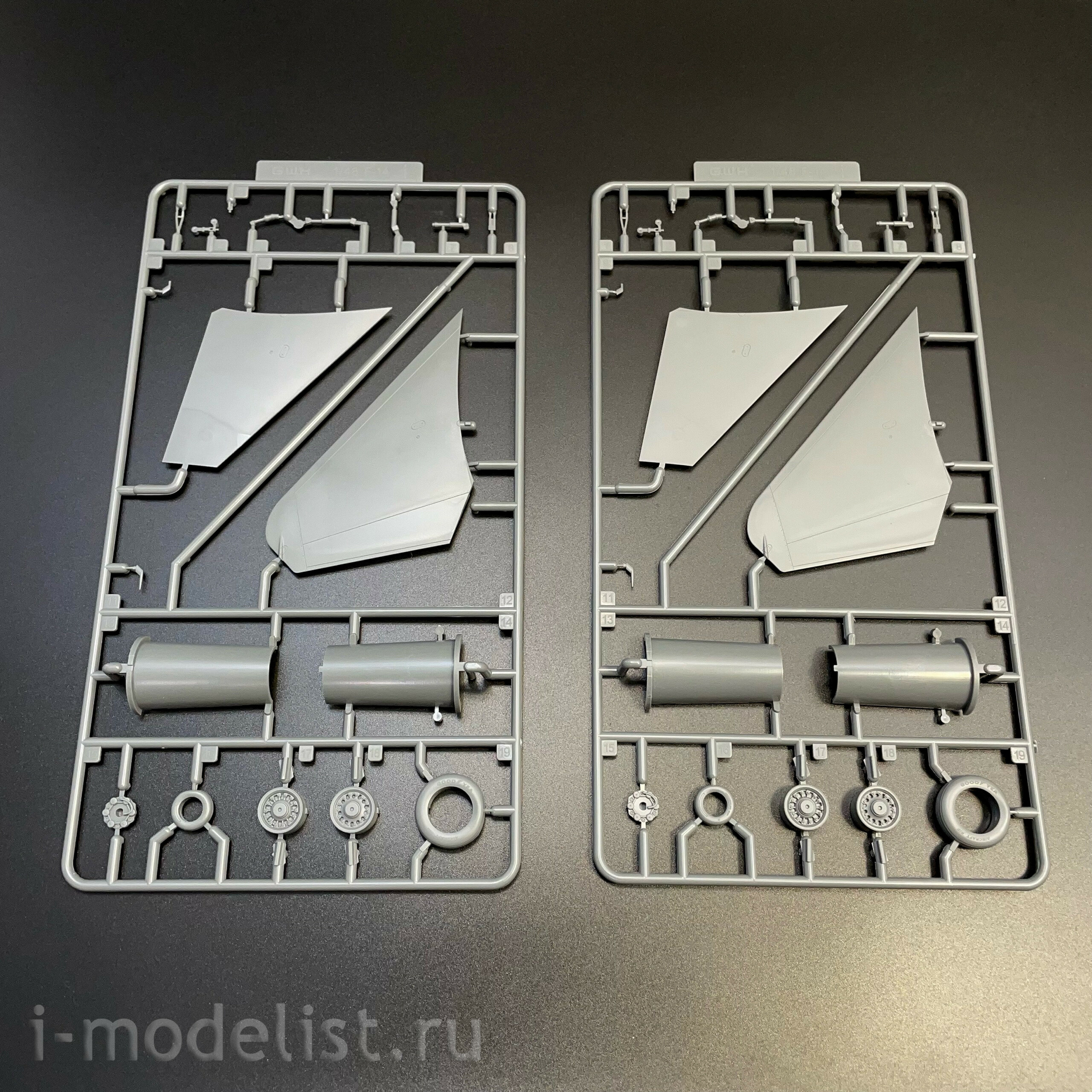 L4834 Great Wall Hobby 1/48 Истребитель-перехватчик F-14D Tomcat