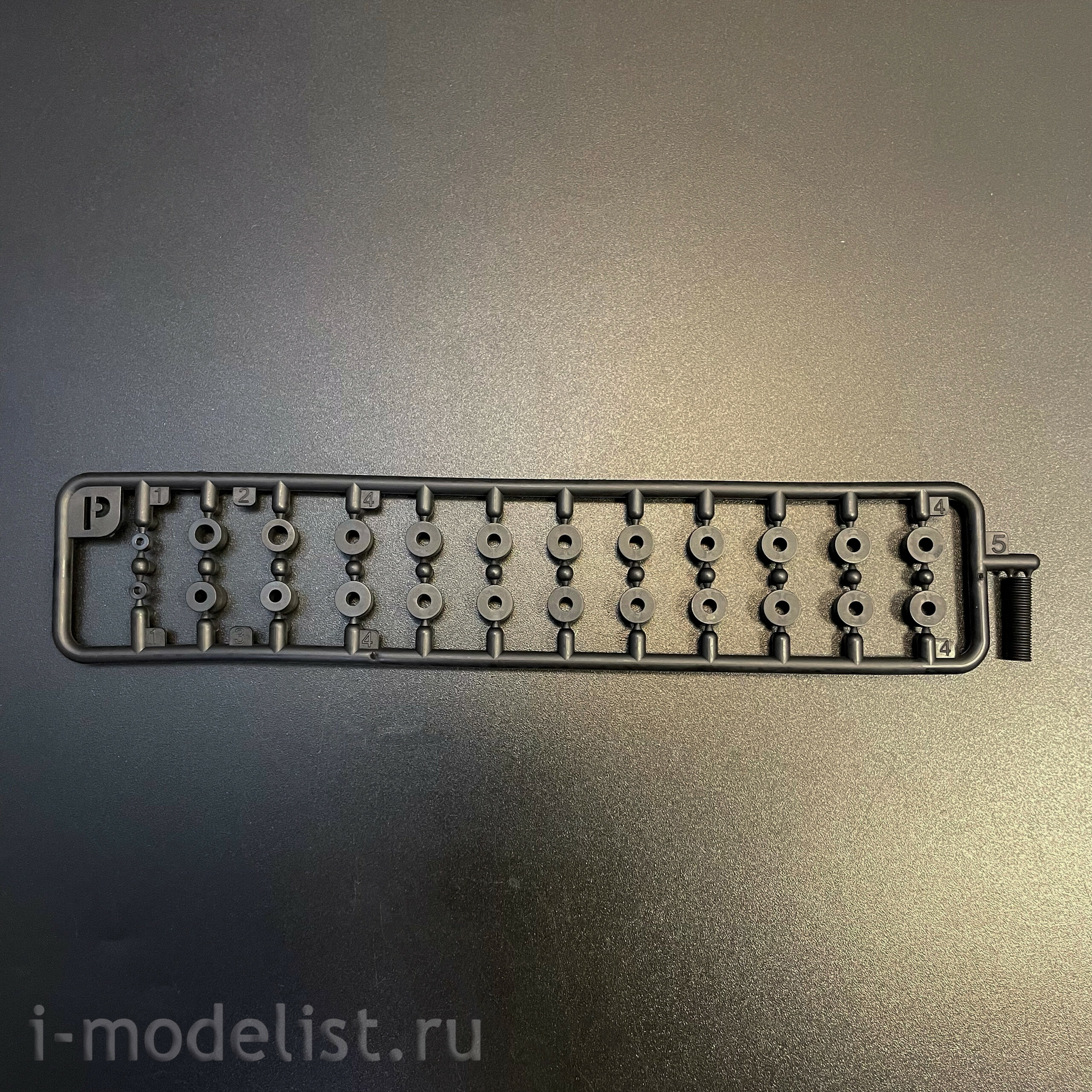 RM-5137 Rye Field Model 1/35 Notмецкий танк Sd.Kfz.182 Panzerkampfwagen VI Tiger Ausf.B “King Tiger” ARDENNES 1944 Башня Henschel