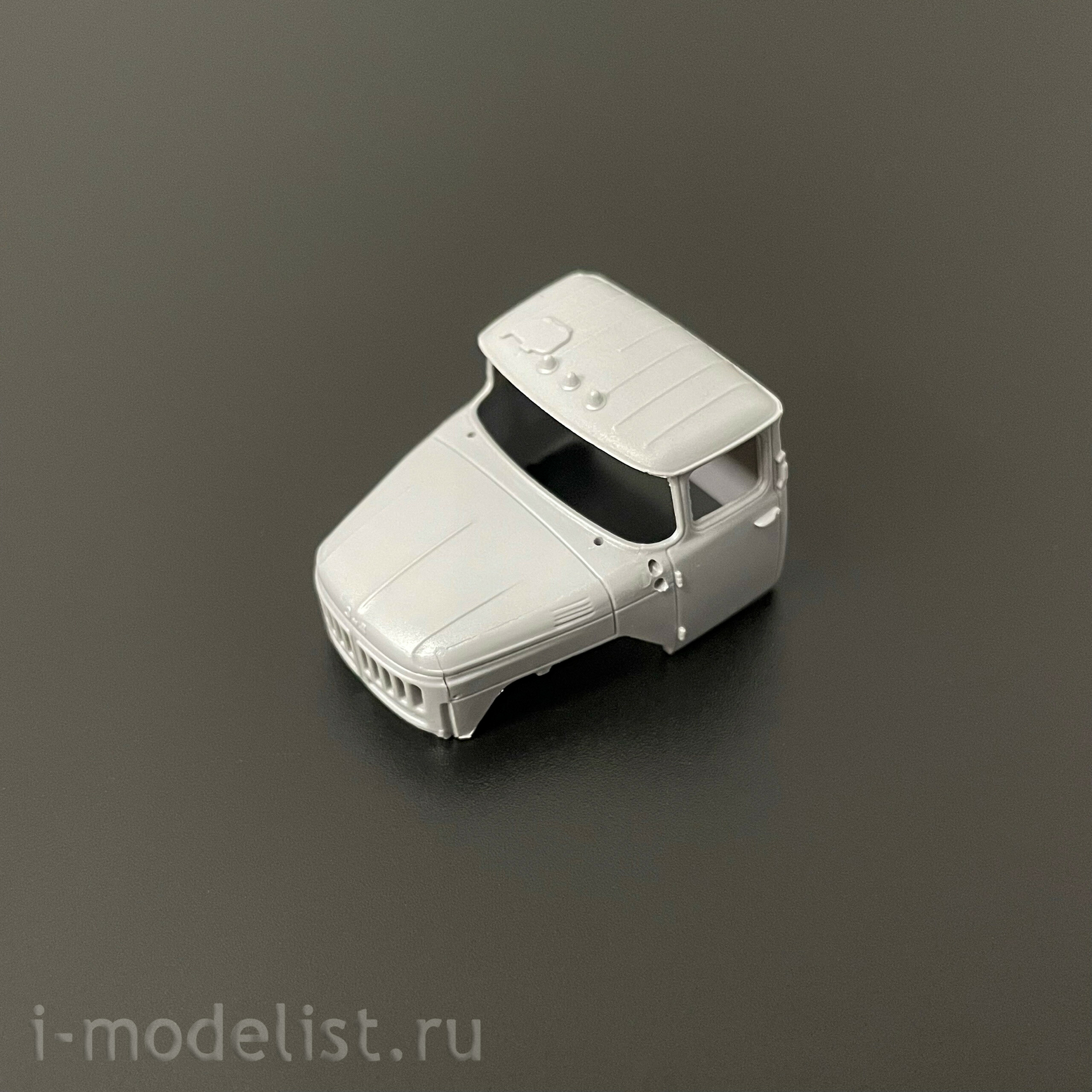 7208AVD AVD Models 1/72 ЗИЛ-131 бортовой