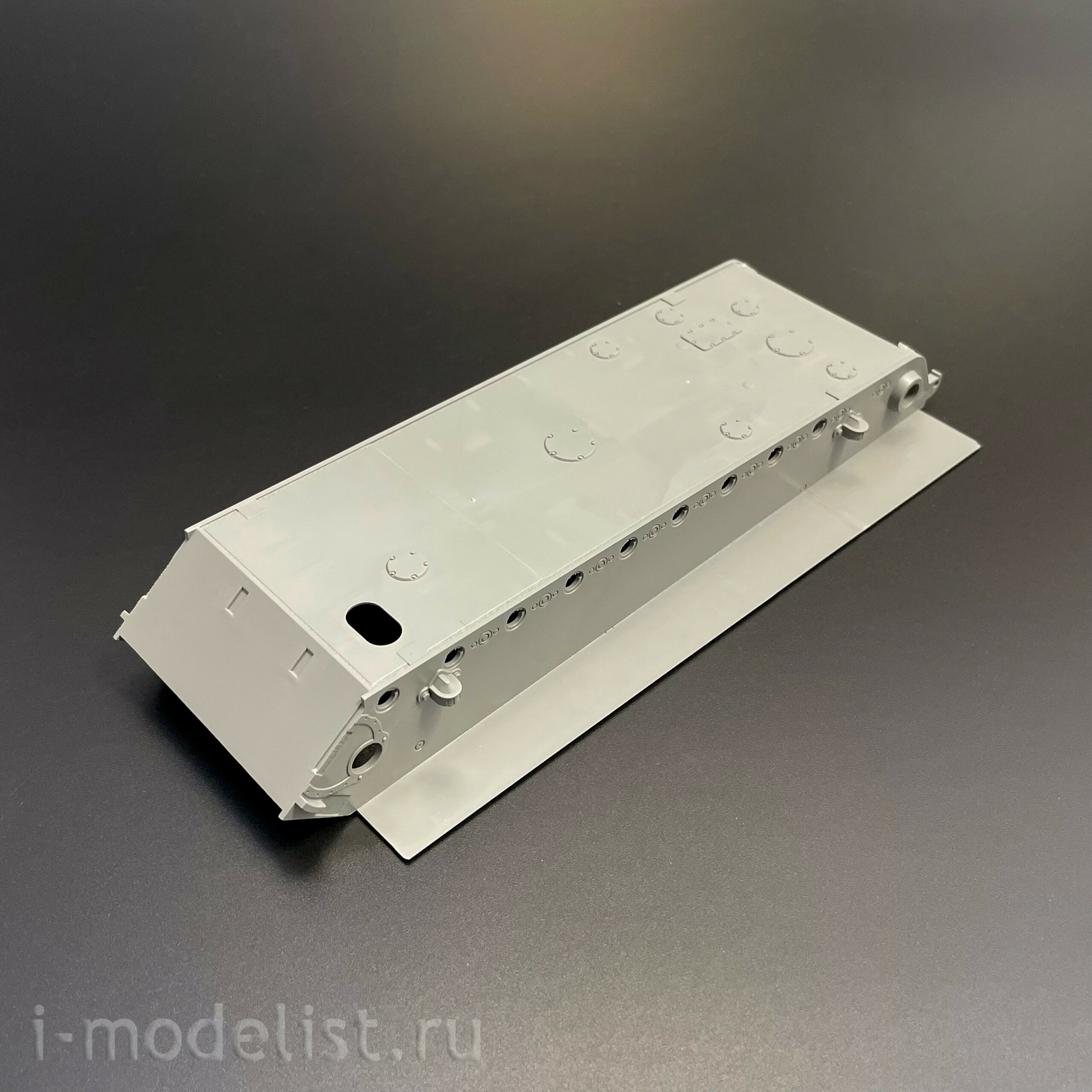 2046 Takom 1/35 Танк King Tiger Sd.Kfz.182 турель Porsche с Zimmerit