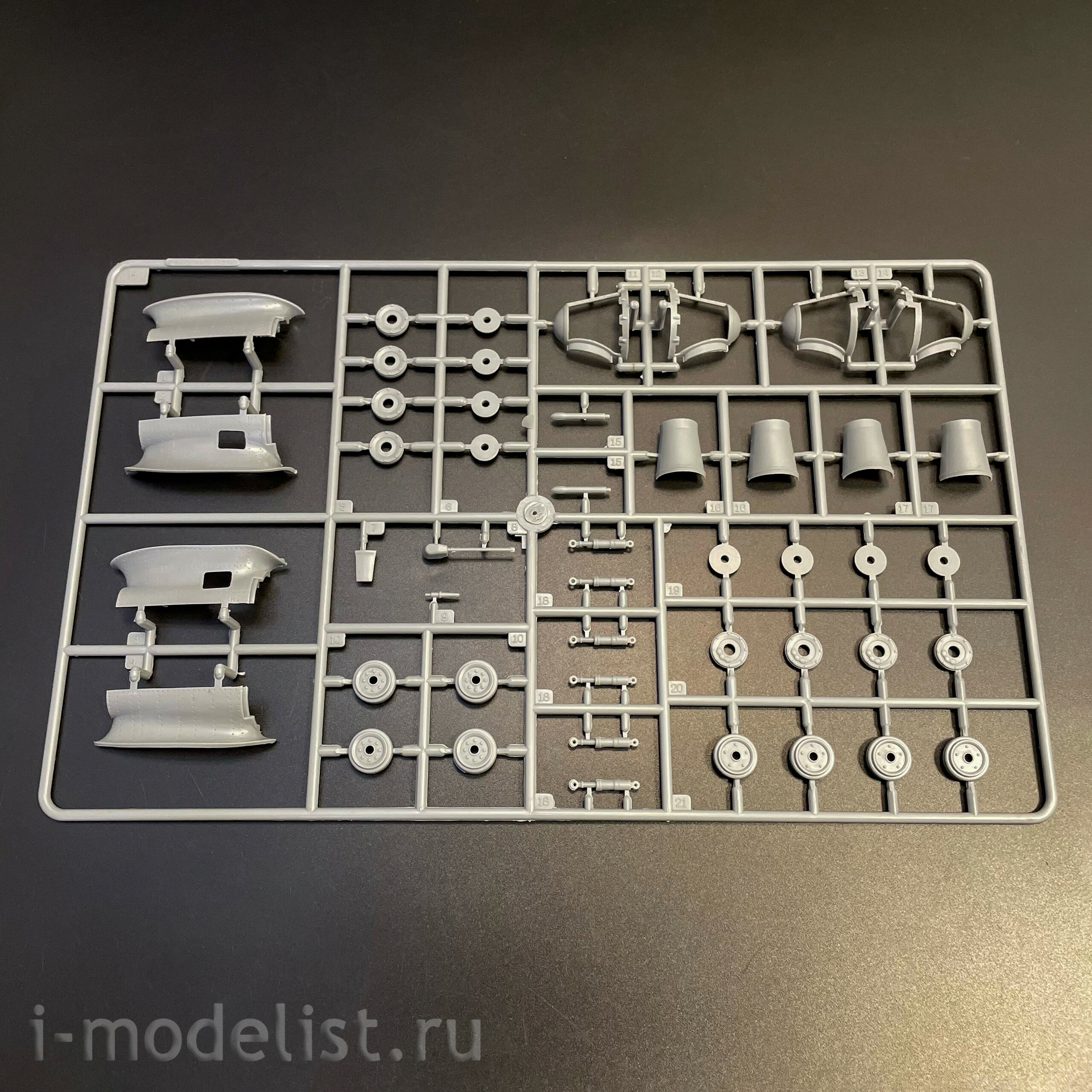 05113 Т$ач 1/35 Американский тяжёлый военно-транспортный вертолёт 