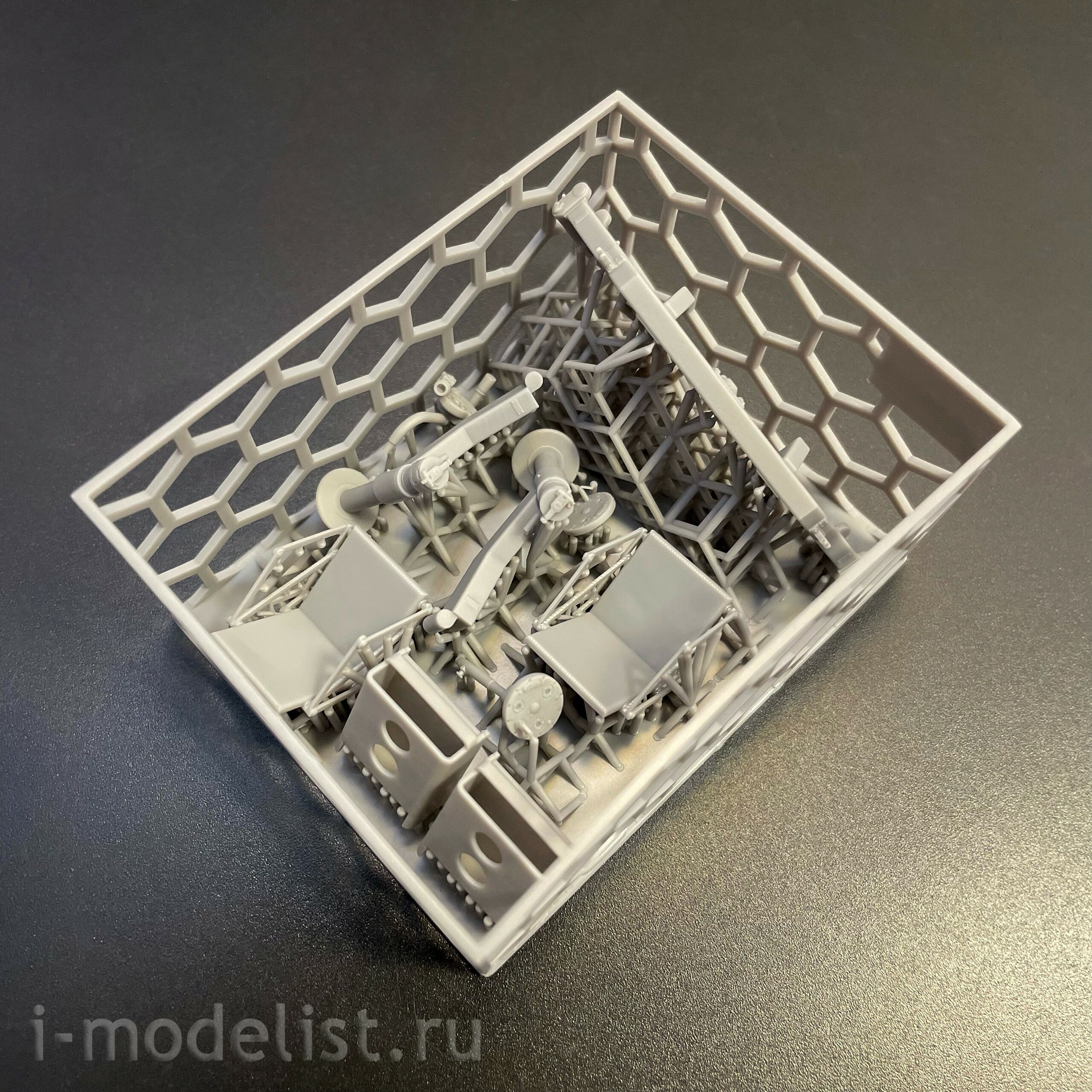 CO35013 GE Models 1/35 Конверсия в БМ-21В (9П125) РСЗО 9К54 