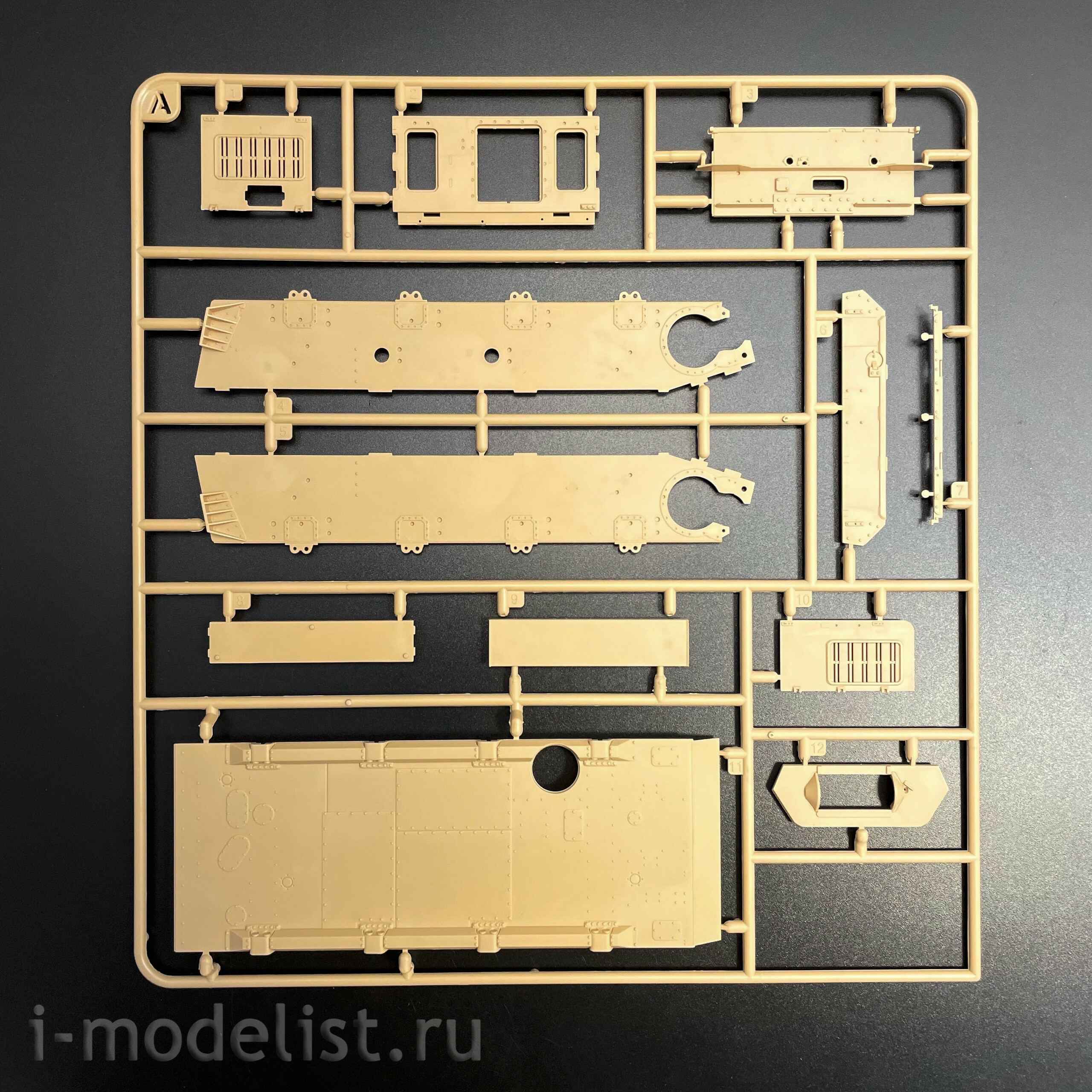 RM-5068 Rye Field Model 1/35 Medium Tank Pz.Kpfw.IV J mit Panther F Turret