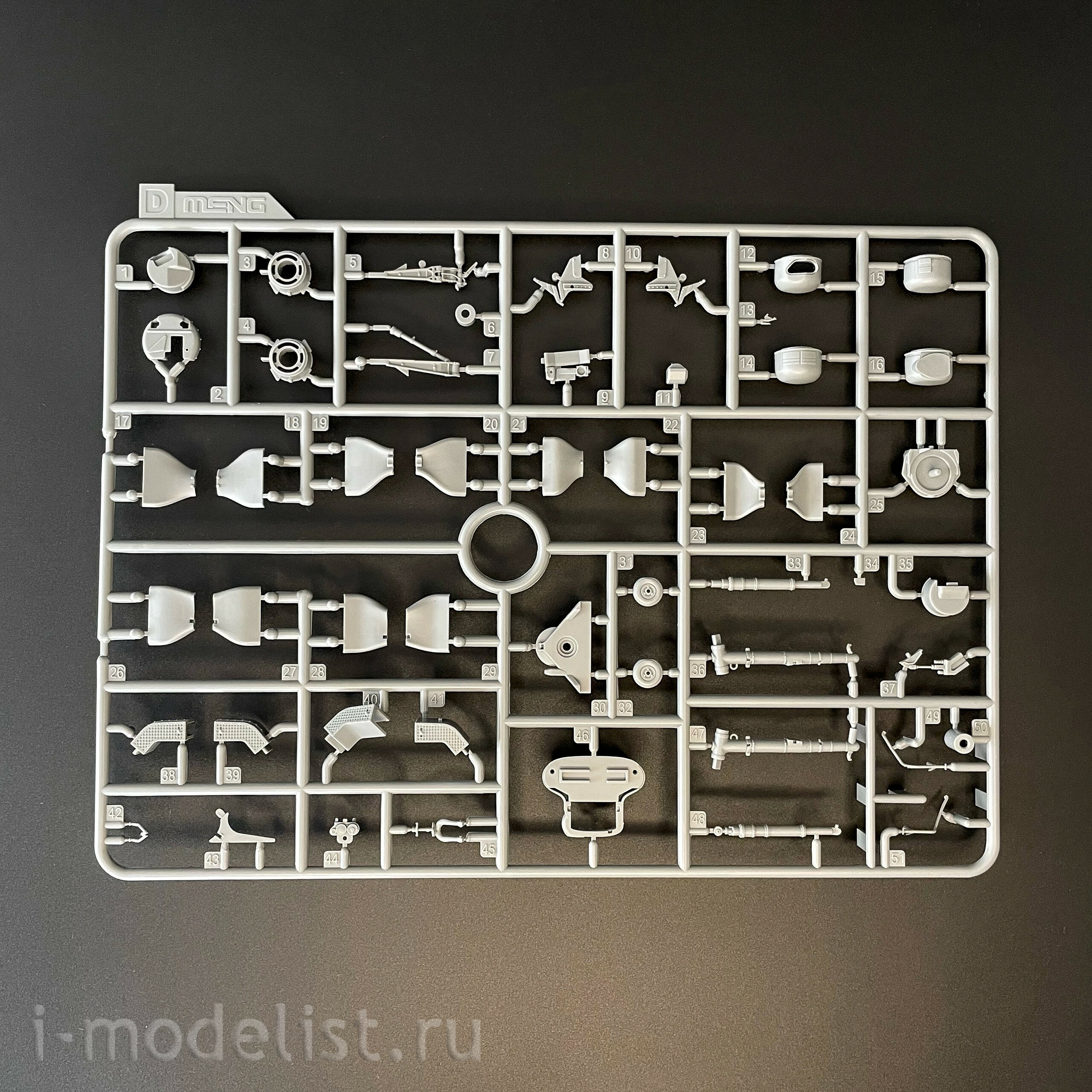QS-005s Meng 1/35 Ударный вертолёт AH-64D SARAF (военно-воздушные силы Израиля), специальная версия с фигурками из смолы