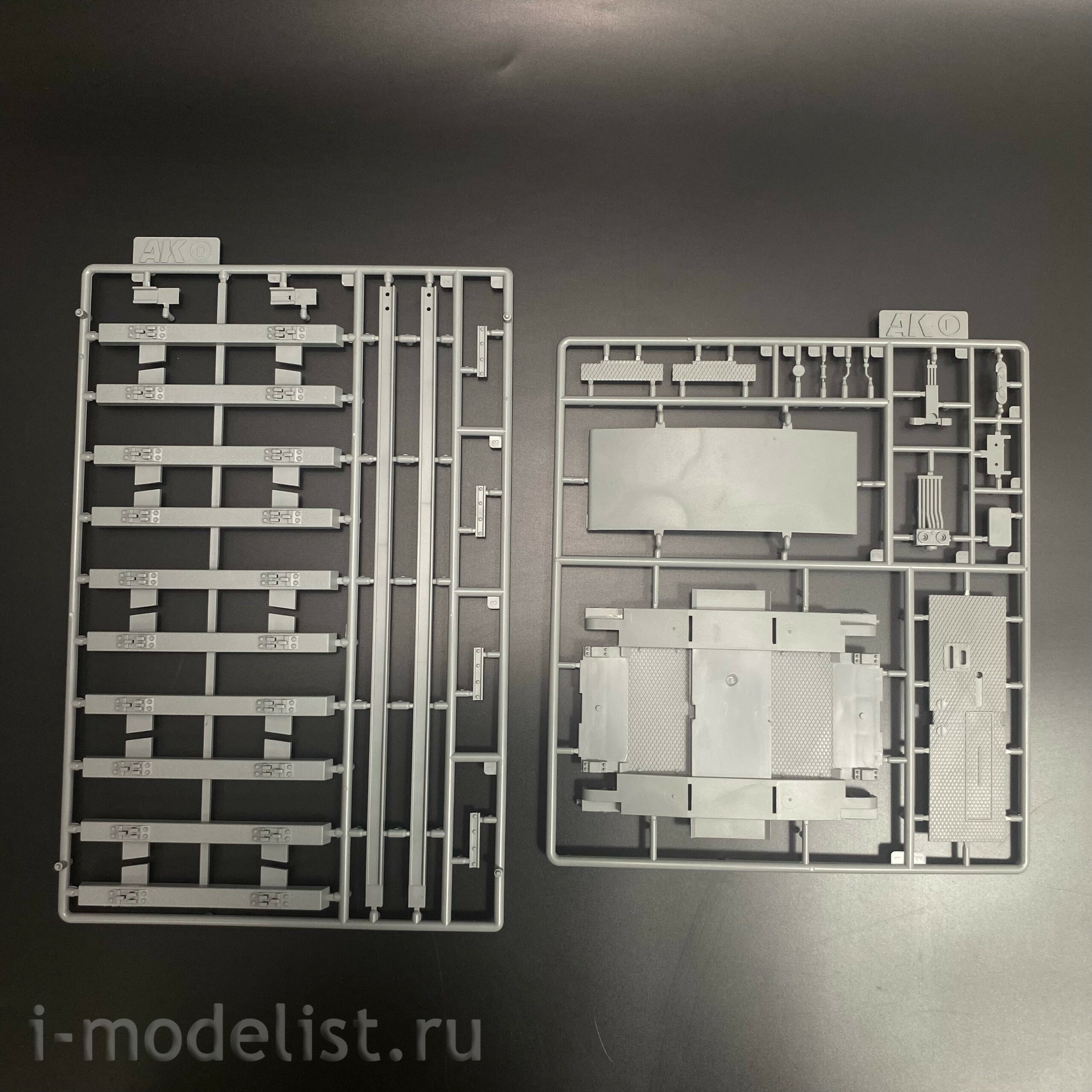 AK35009 AK Interactive 1/35 Маневровый локомfromив Automotore FS 206/207/208 Sogliola