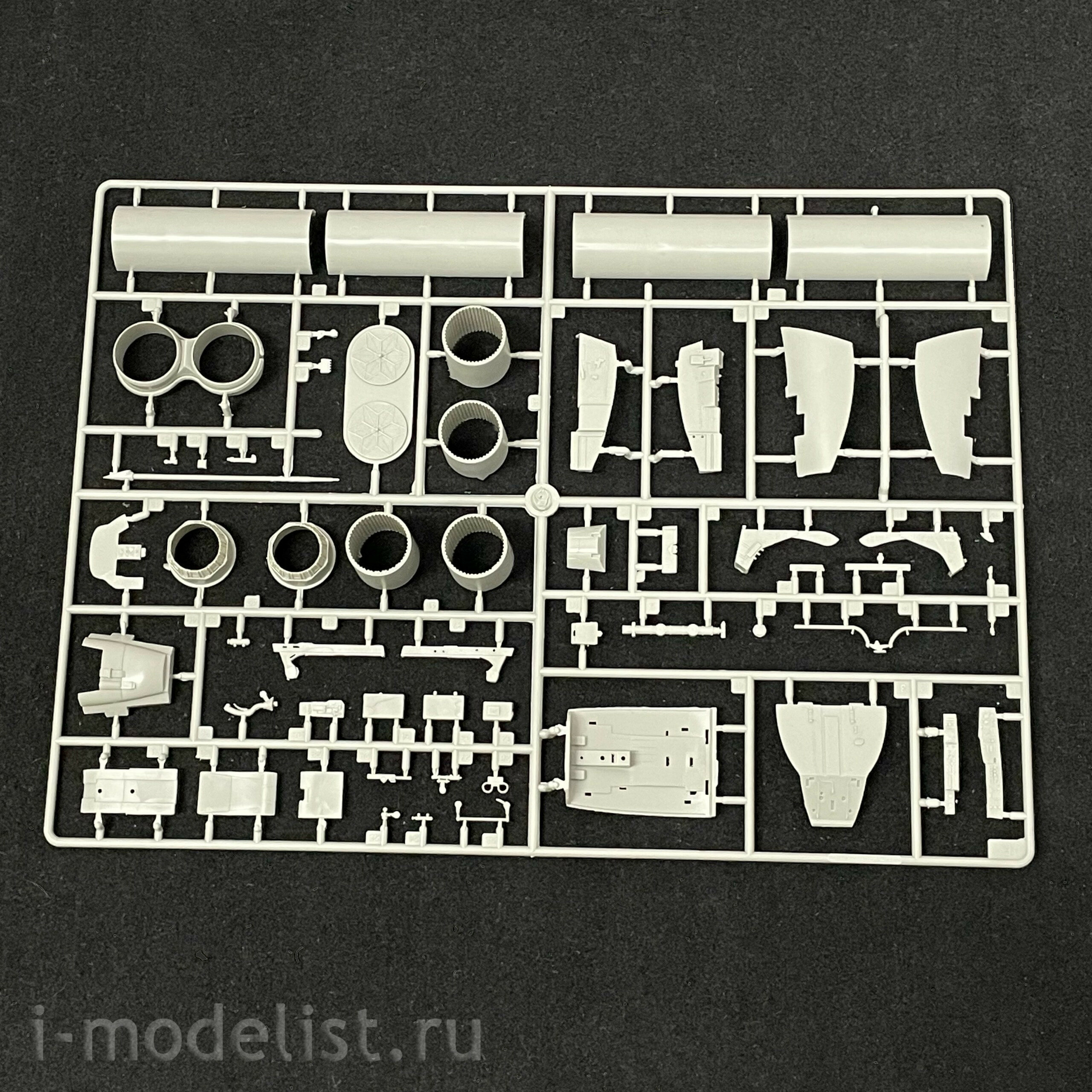 02280 Trumpeter 1/32 Aircraft BAC Lightning F.1A F.3