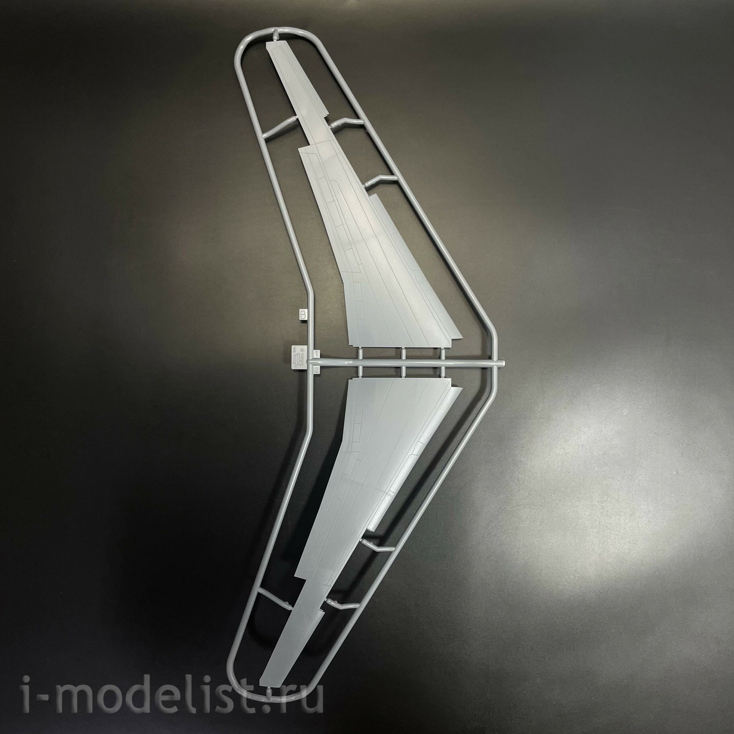 7044 Zvezda 1/144 Passenger Airliner Airbus A-330-300