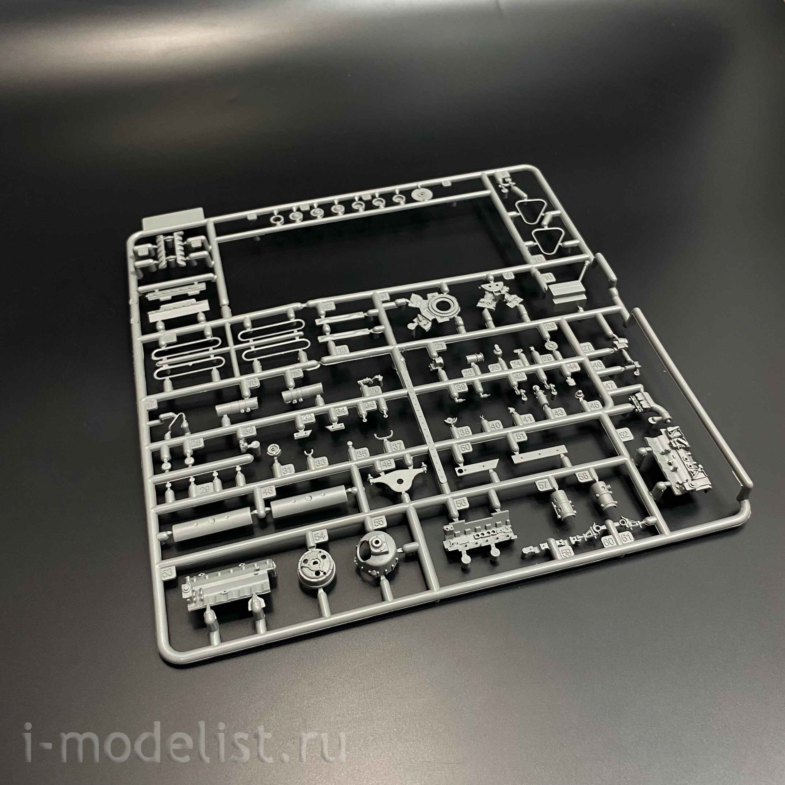 BT-036 Border Model 1/35 Notмецкая САУ StuH 42 Ausf. G (Поздняя) с полным интерьером