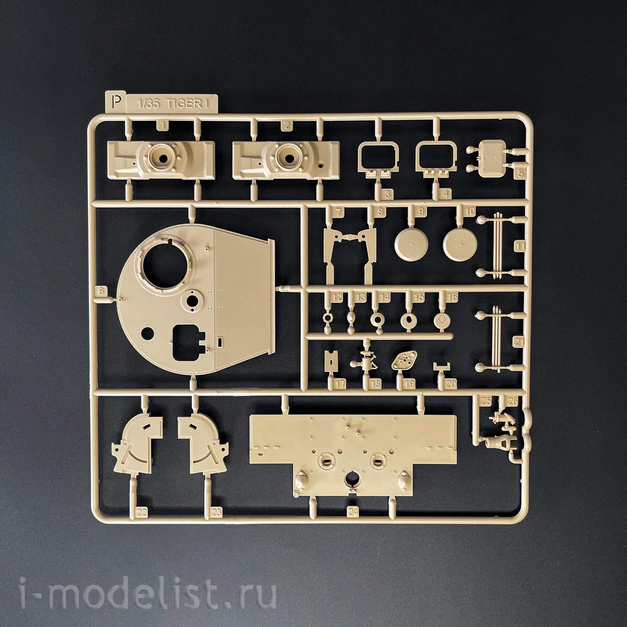 RM-5101 Rye Field Model 1/35 Notмецкий танк Tiger I (поздний) 
