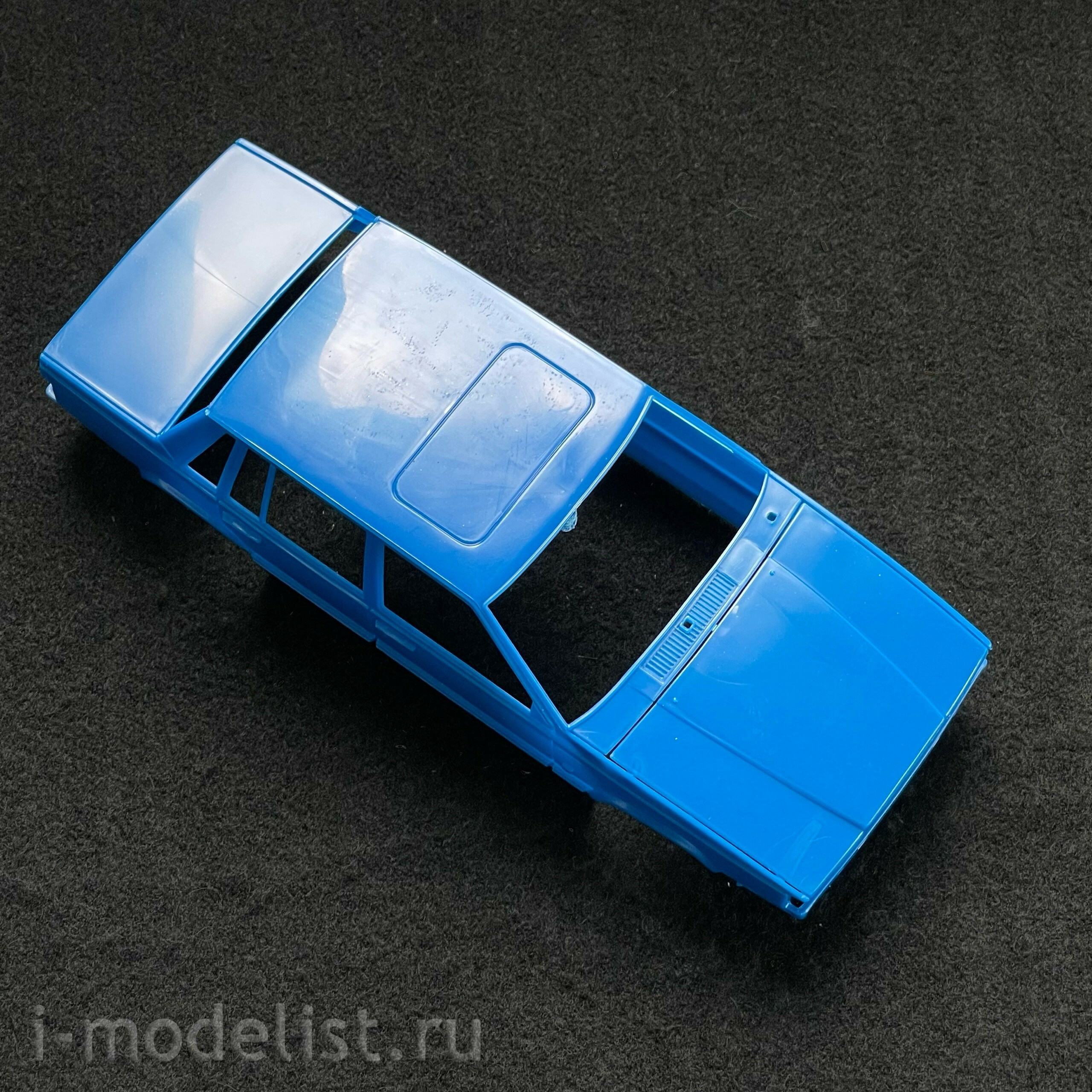 3623 Italeri 1/24 Car Volvo 760 GLE