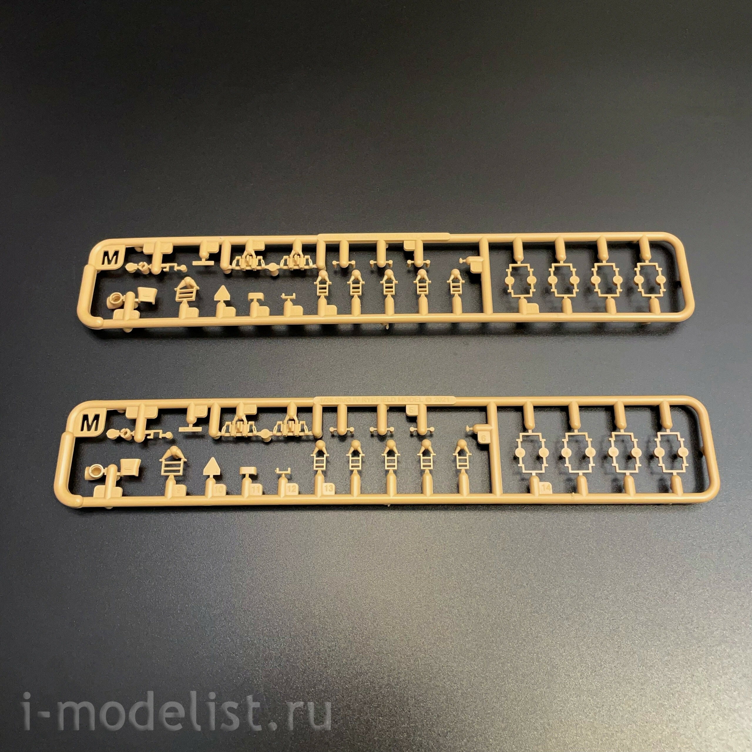 RM-5111 Rye Field Model 1/35 Notмецкая САУ Sd.Kfz.167 StuG.IV Late Production с двигателем и рабочими траками