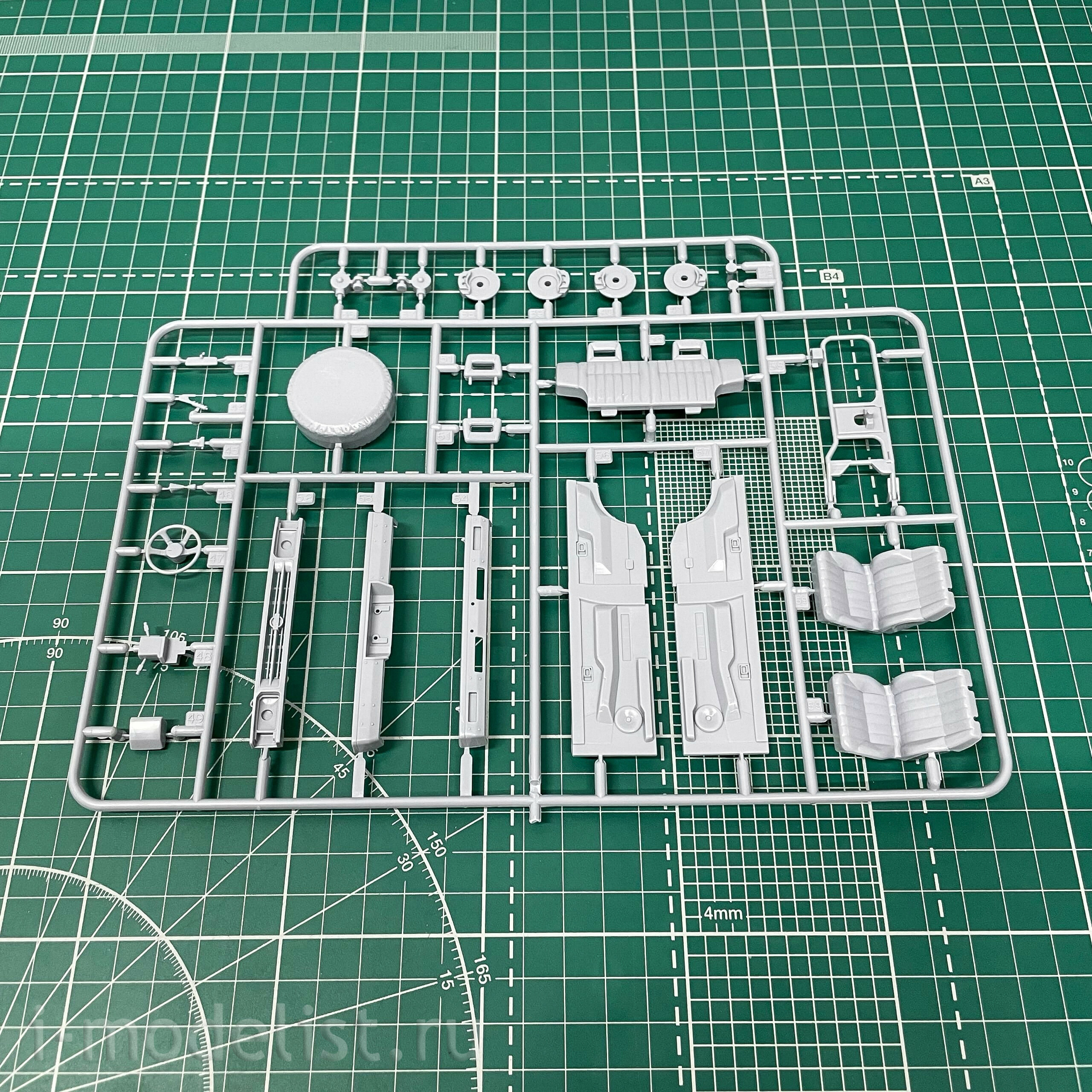05708 Aoshima 1/24 Nissan Terrano V6-3000 R3M '91