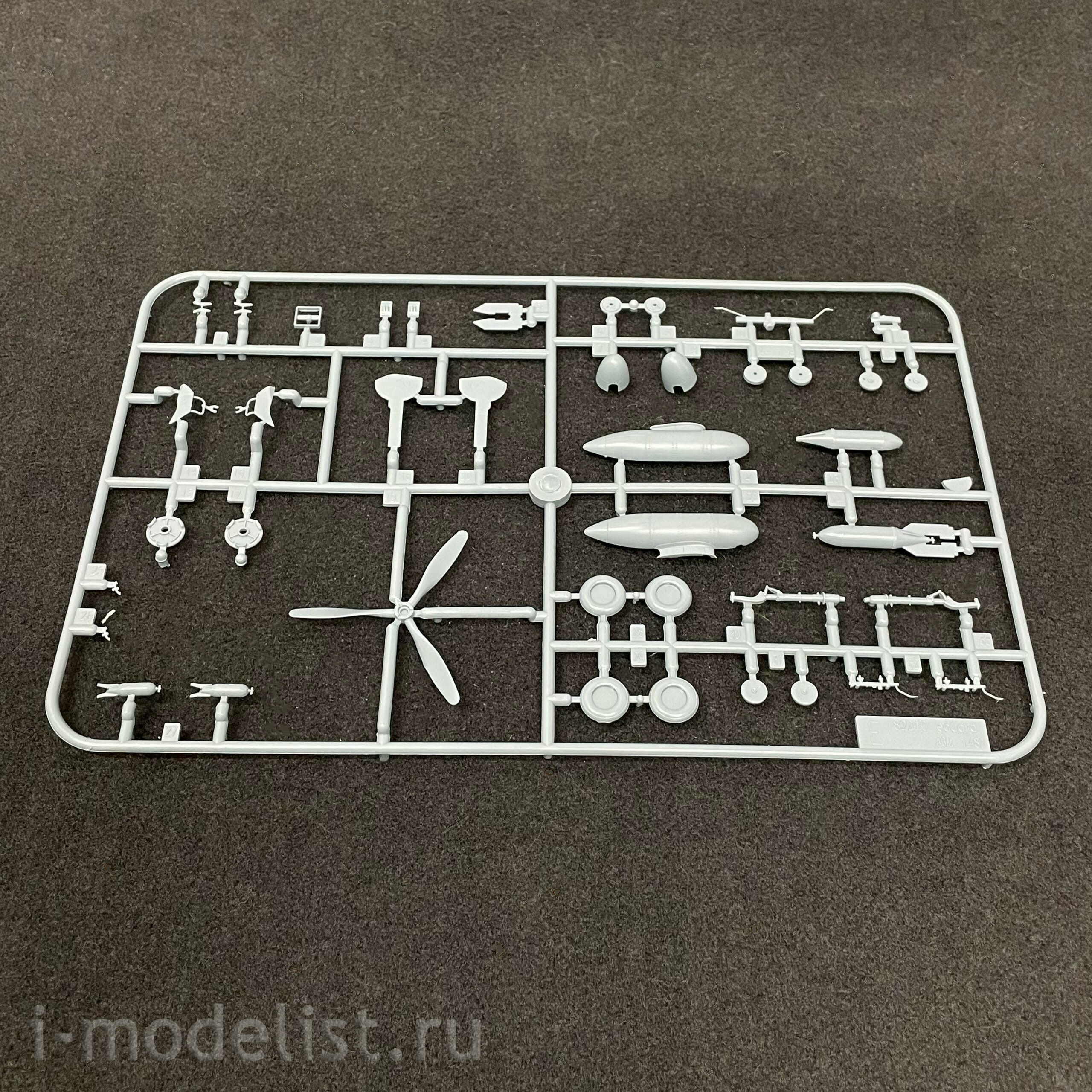 82211 Eduard 1/48 Fighter A6M2 Zero Model 11 ProfiPACK Version