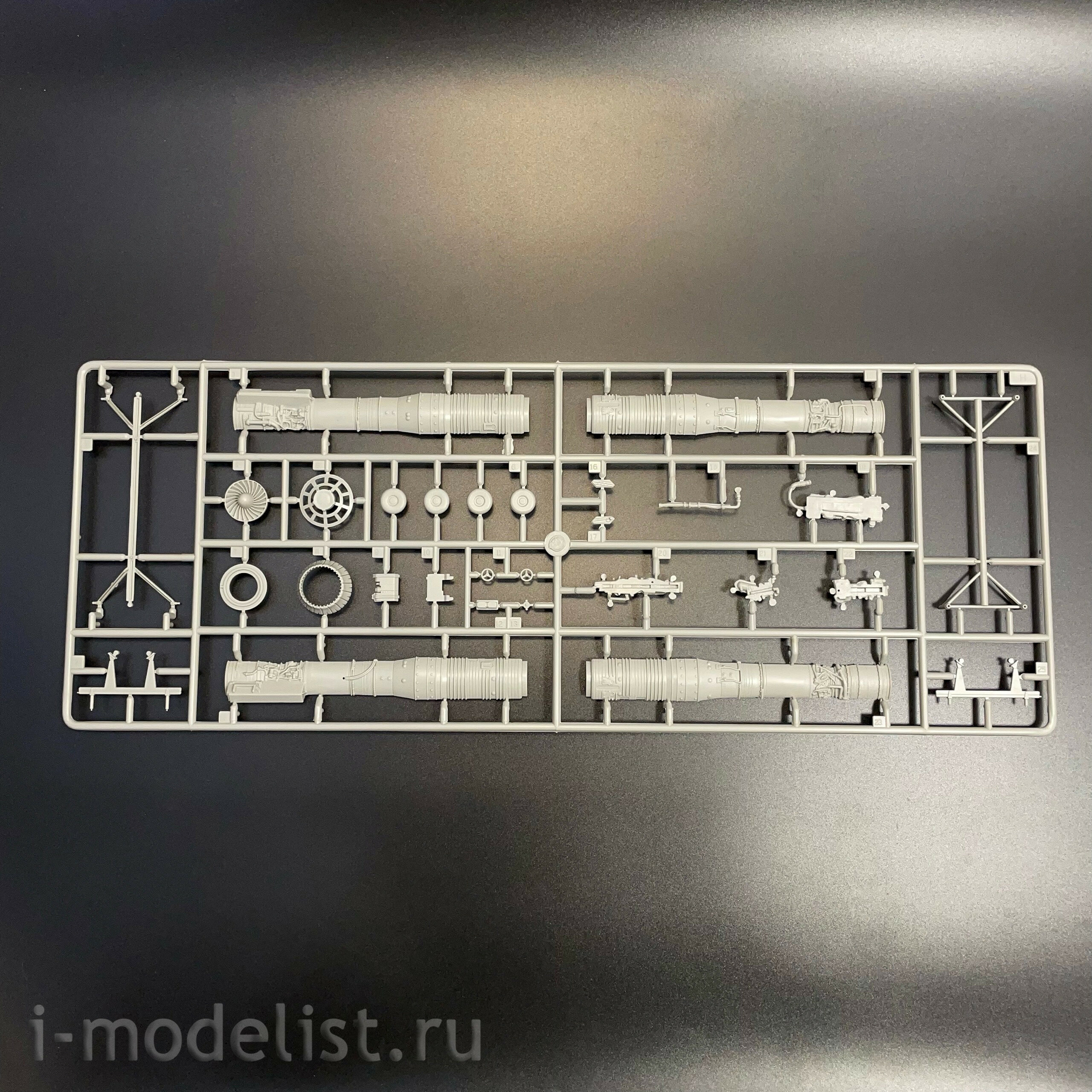 02219 Trumpeter 1/32 Aircraft M-21UM Mongol B