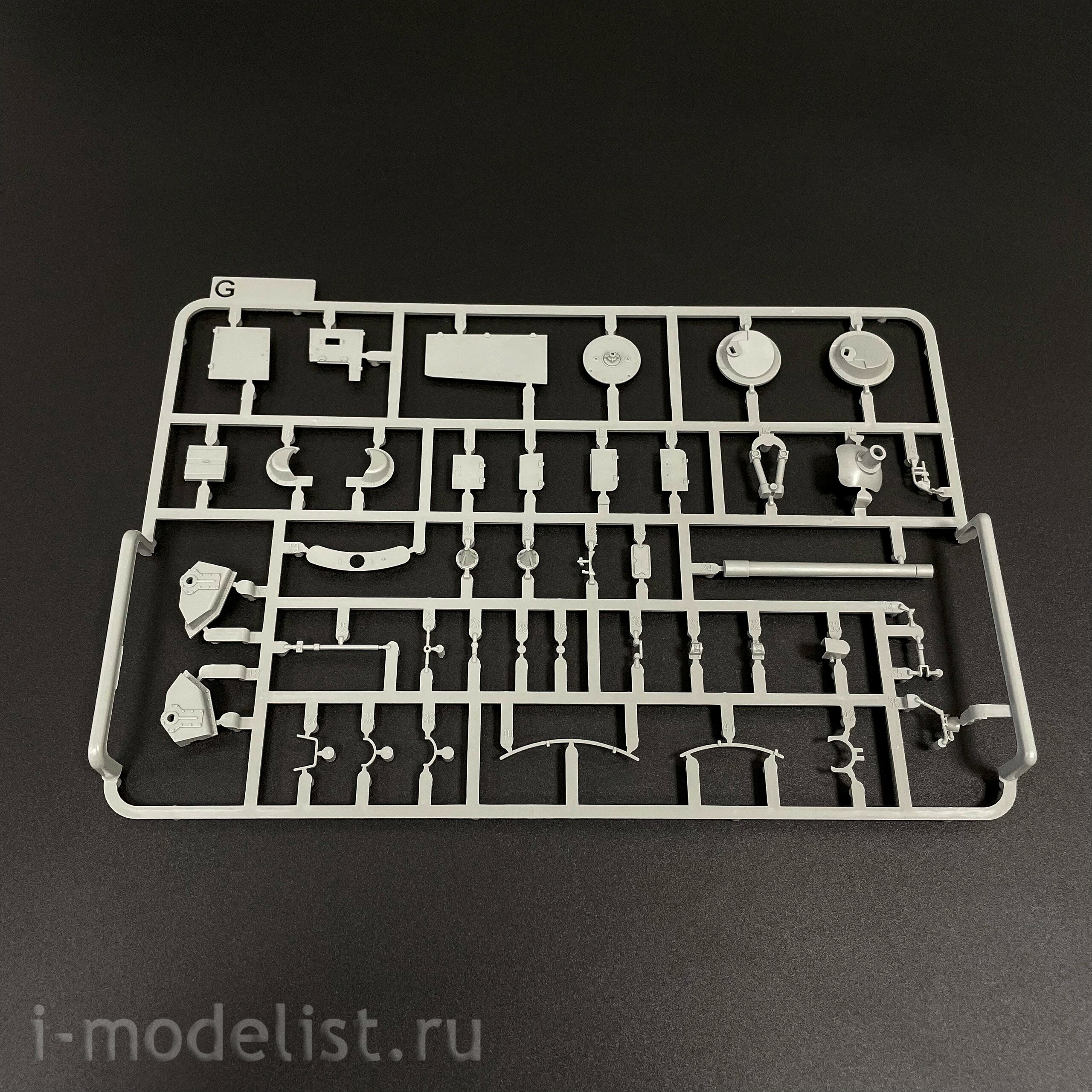 2170X Takom German self-propelled gun Jagdpanzer 38(t) Hetzer (early) Limited Edition (without interior)