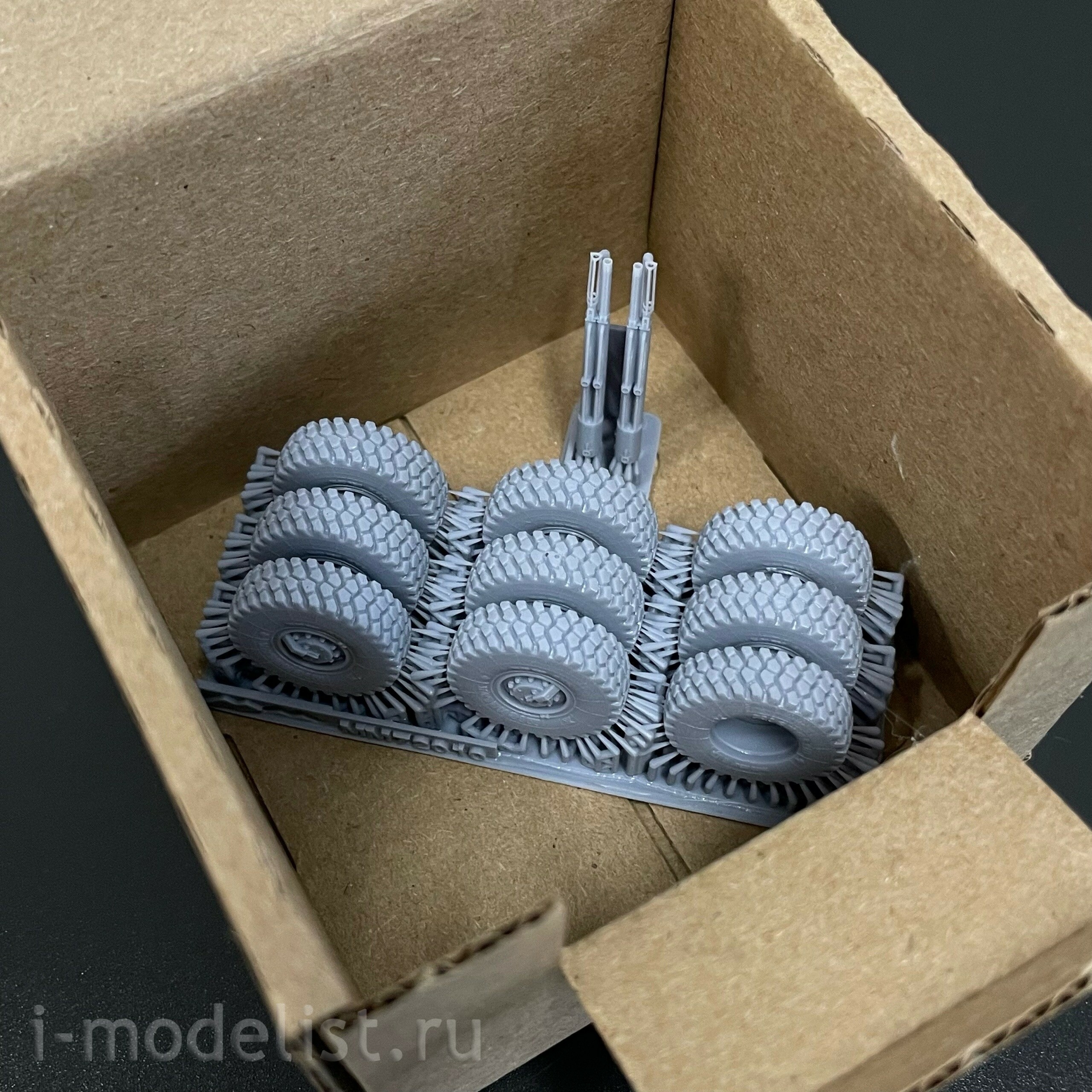 MM72011 My Model 1/72 Set of add-ons No. 4 for the Zvezda model, art. 5069 (set of wheels 9 pcs. + automatic machine)