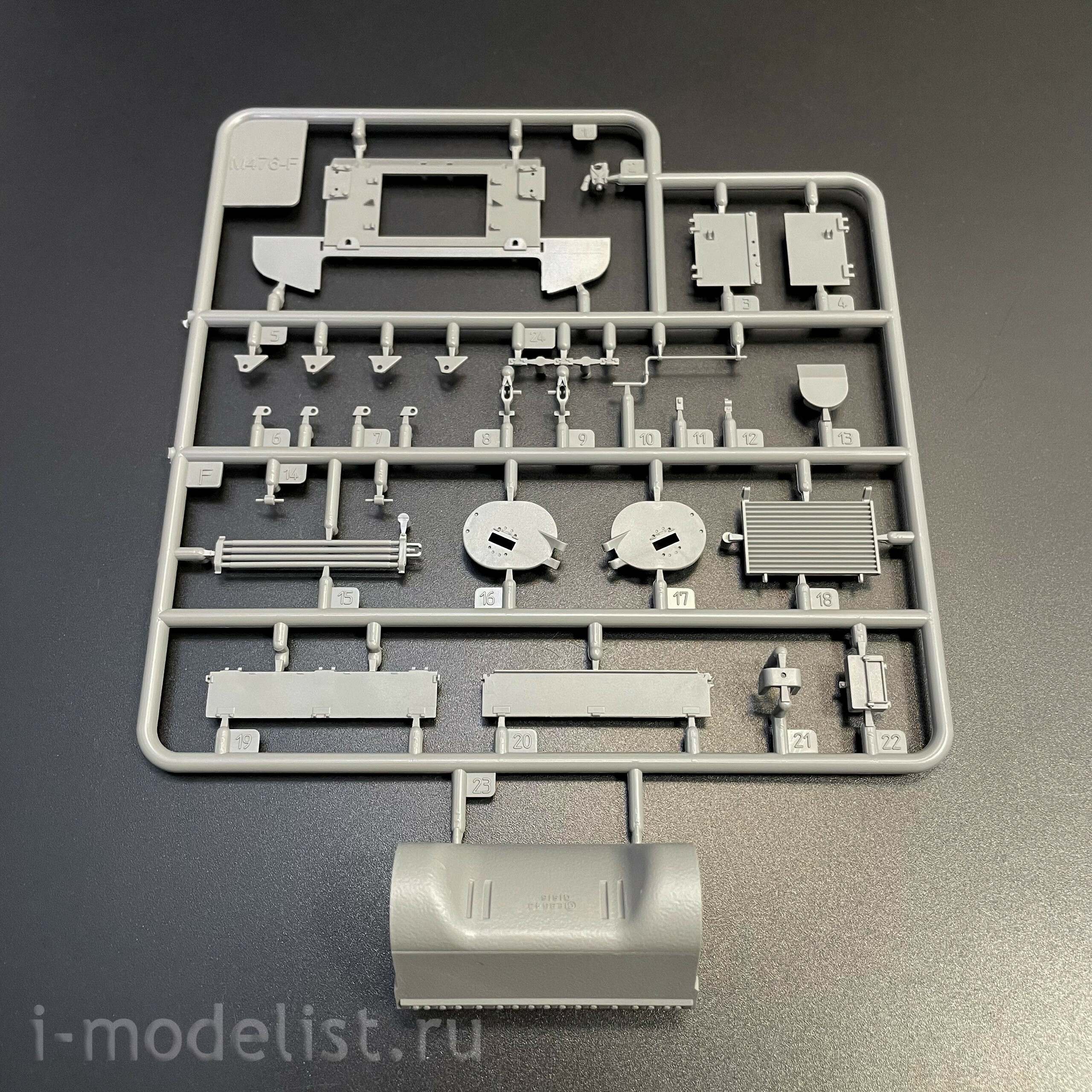 BT-046 Border Model 1/35 Американский танк Sherman M4A1 76W
