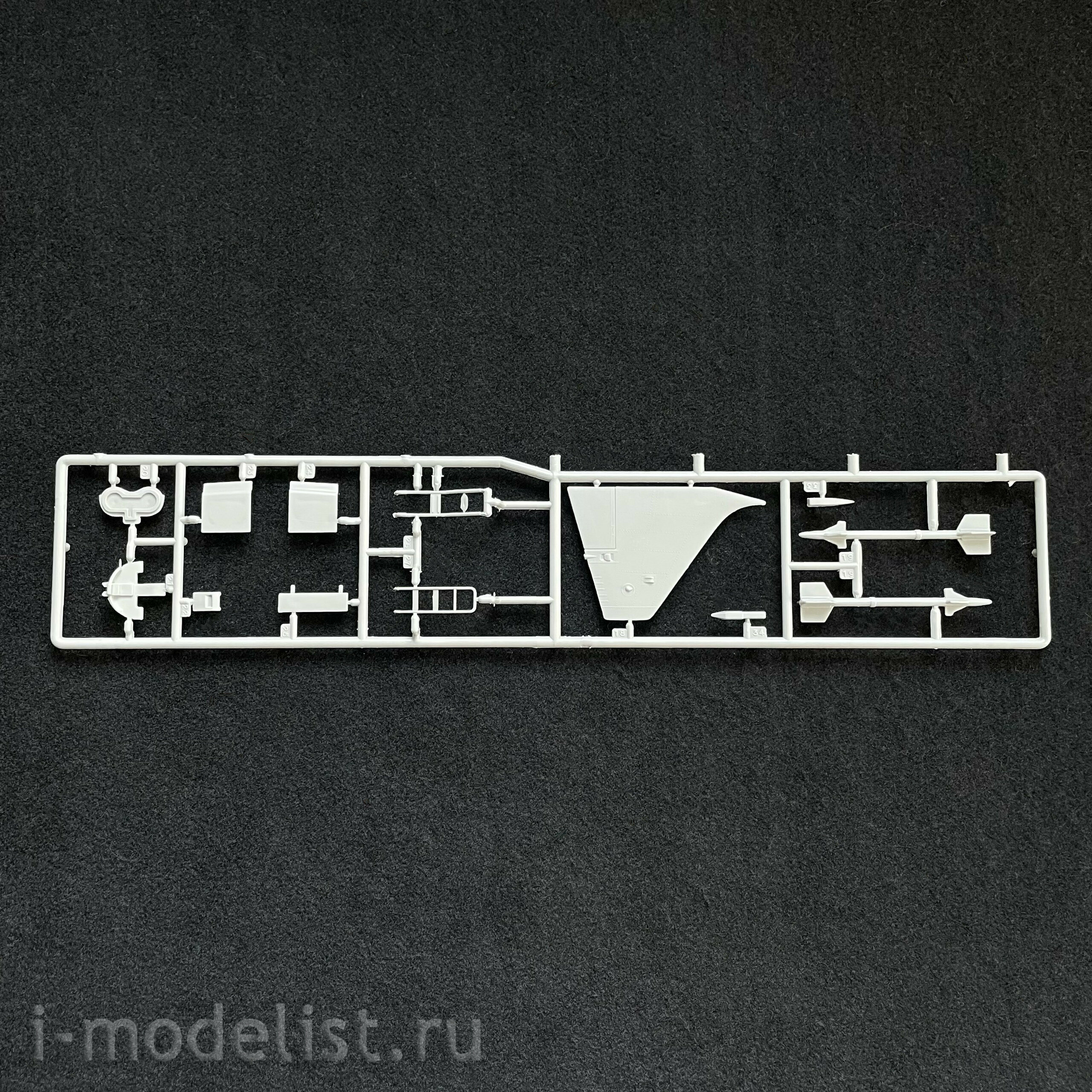 2827 Italeri 1/48 F-5E Tiger II Fighter