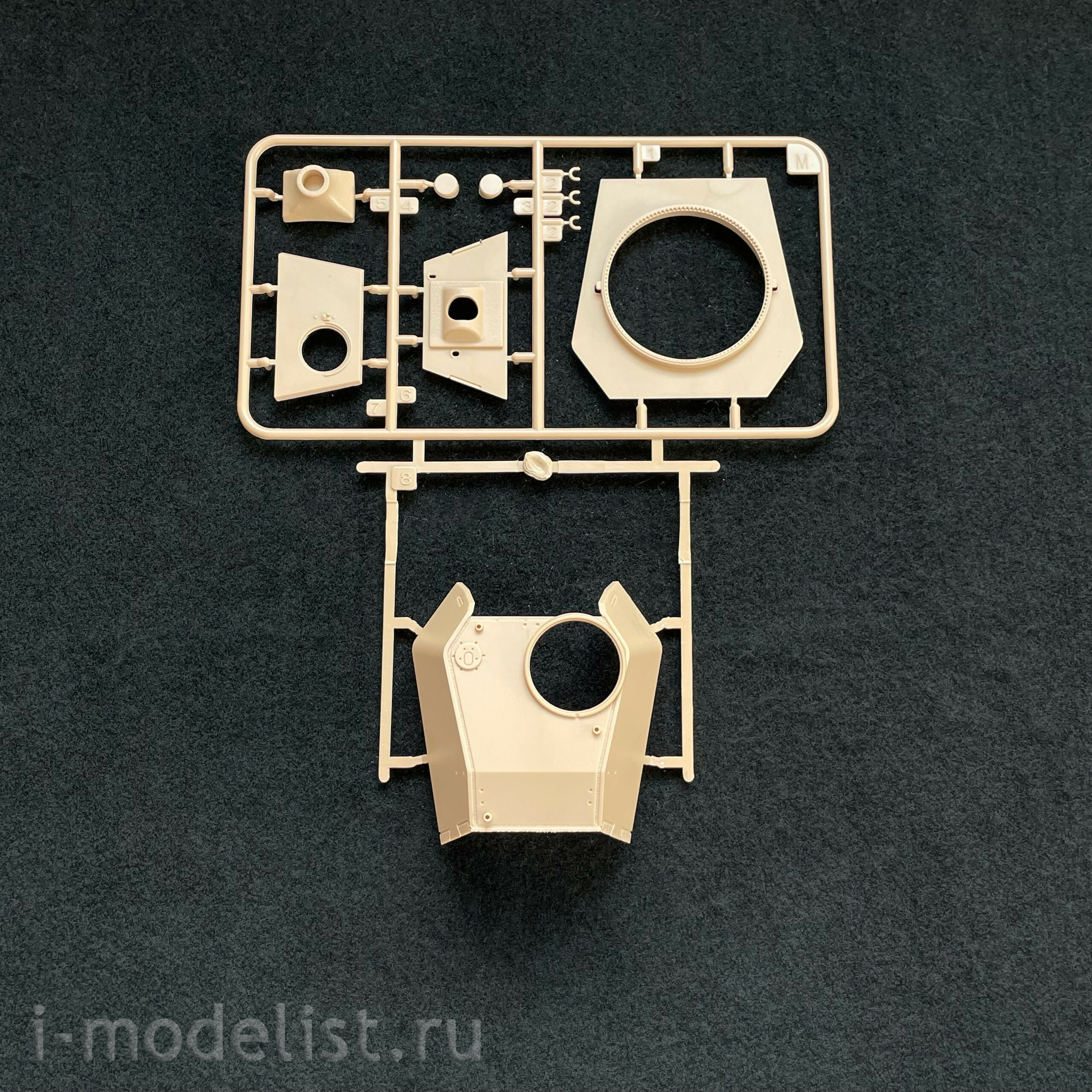 35A040 Amusing Hobby 1/35 PANTHER II the turret designed by Rheinmetall