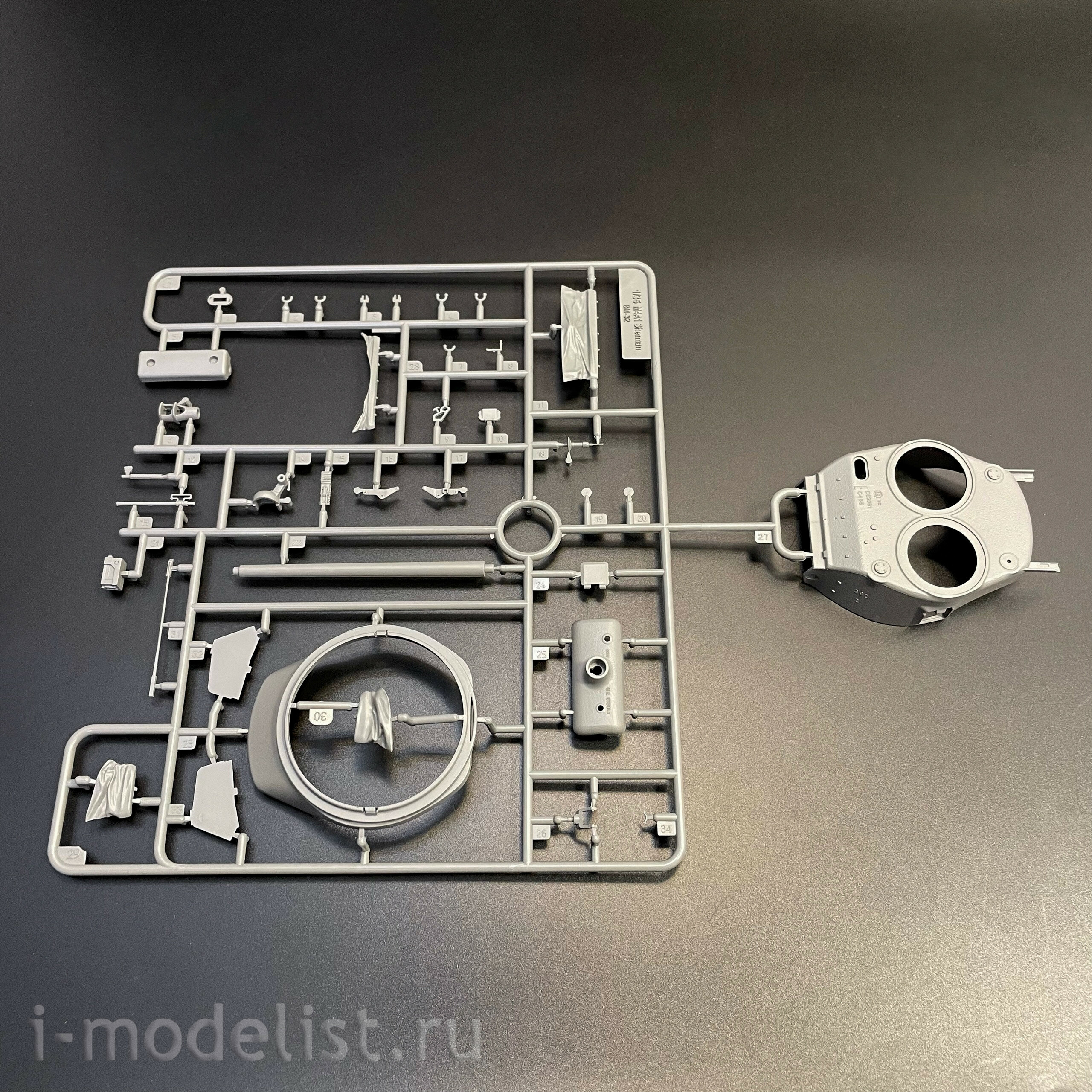 BT-046 Border Model 1/35 Американский танк Sherman M4A1 76W