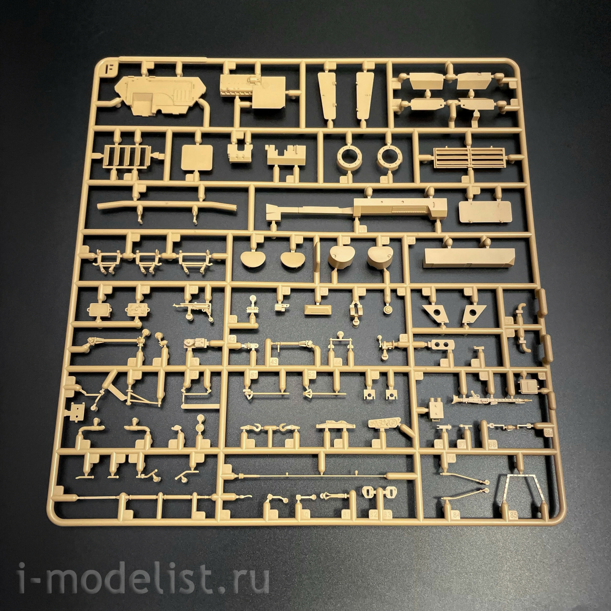 RM-5118 Rye Field Model 1/35 Notмецкий бронеавтомобиль Sd.Kfz.234/4 Pz.Spähwagen с полным интерьером