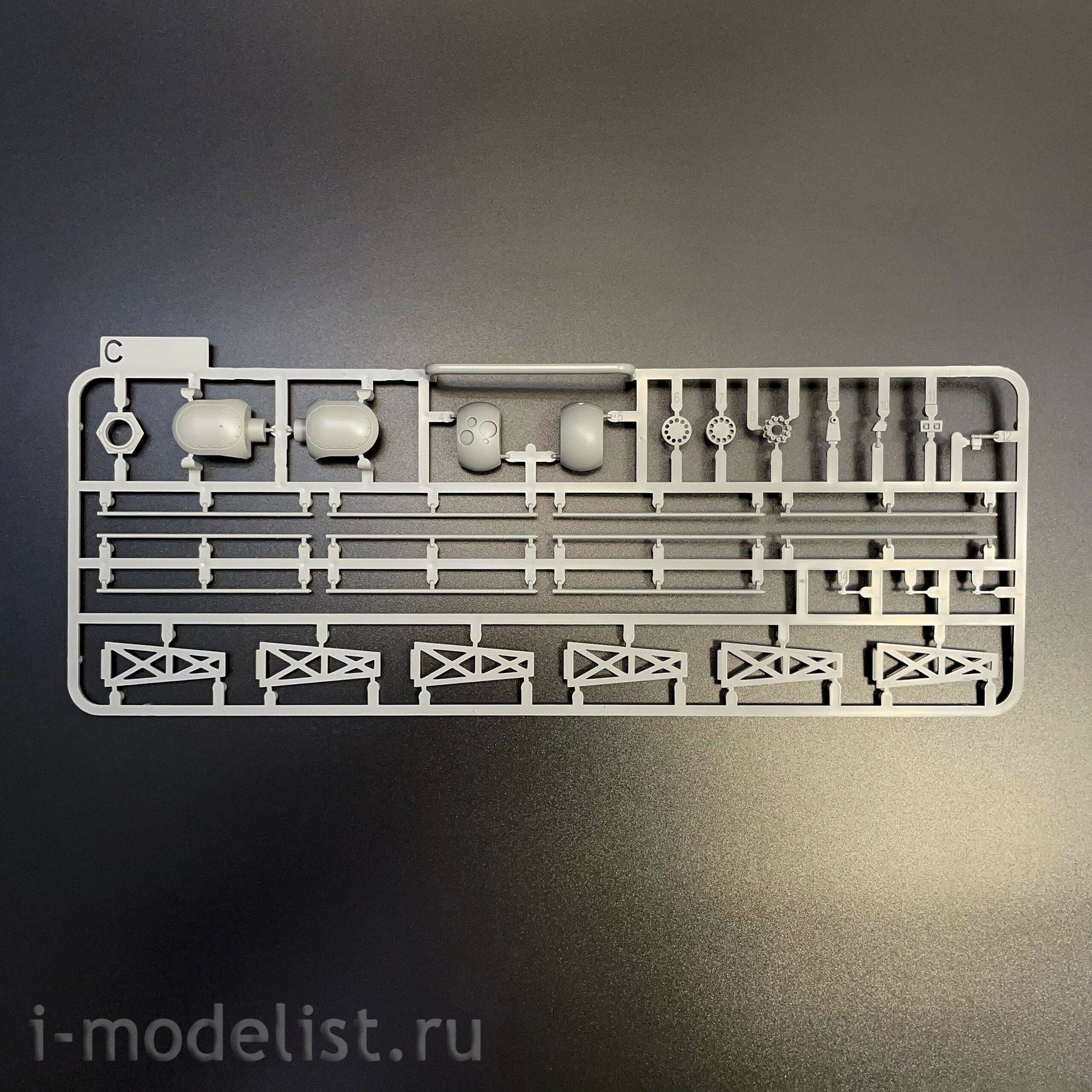 2186 Takom 1/35 Китайский зенитно-артиллерийский комплекс H/PJ11-11-30 CIWS