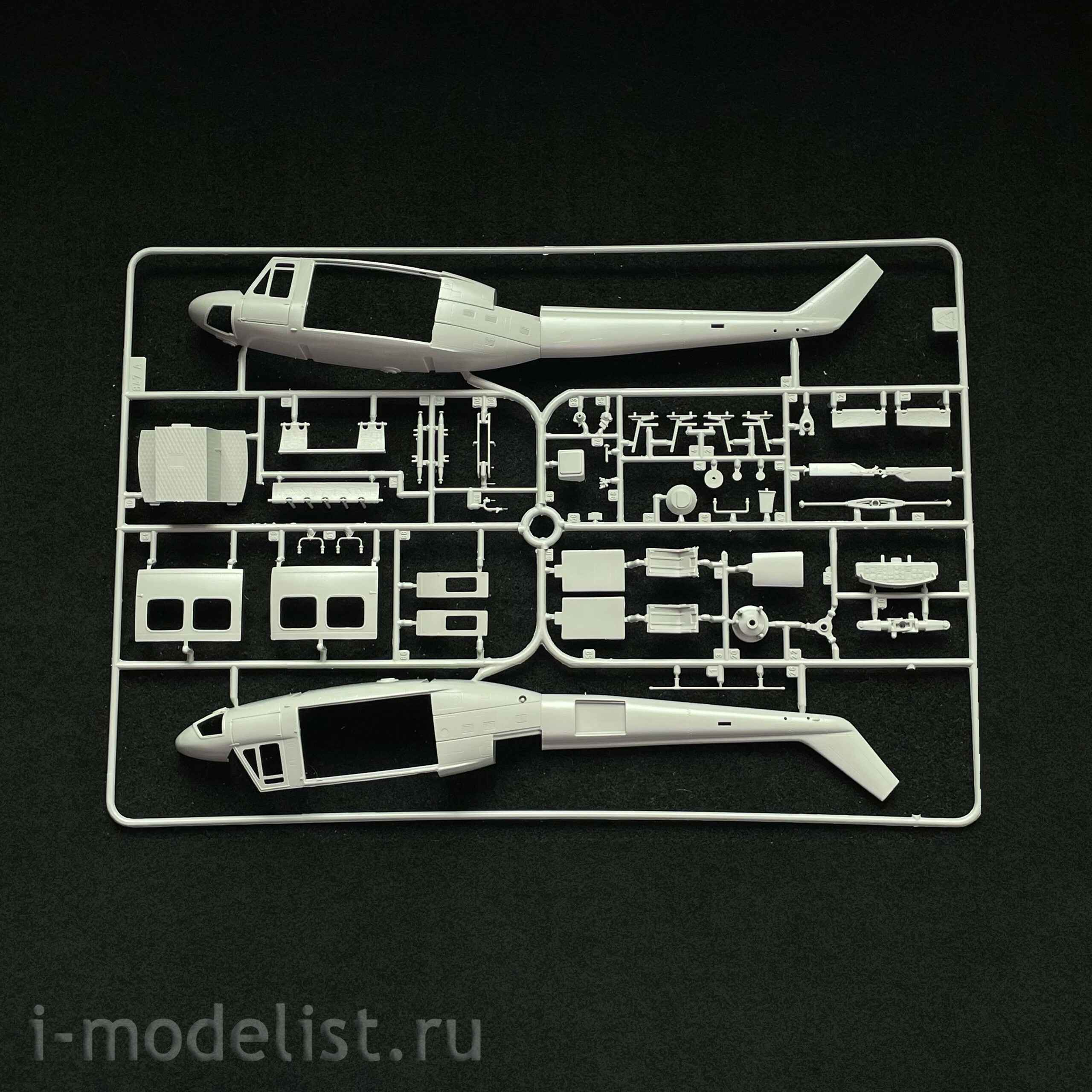 2692 Italeri 1/48 Bell AB 212 / UH-1N