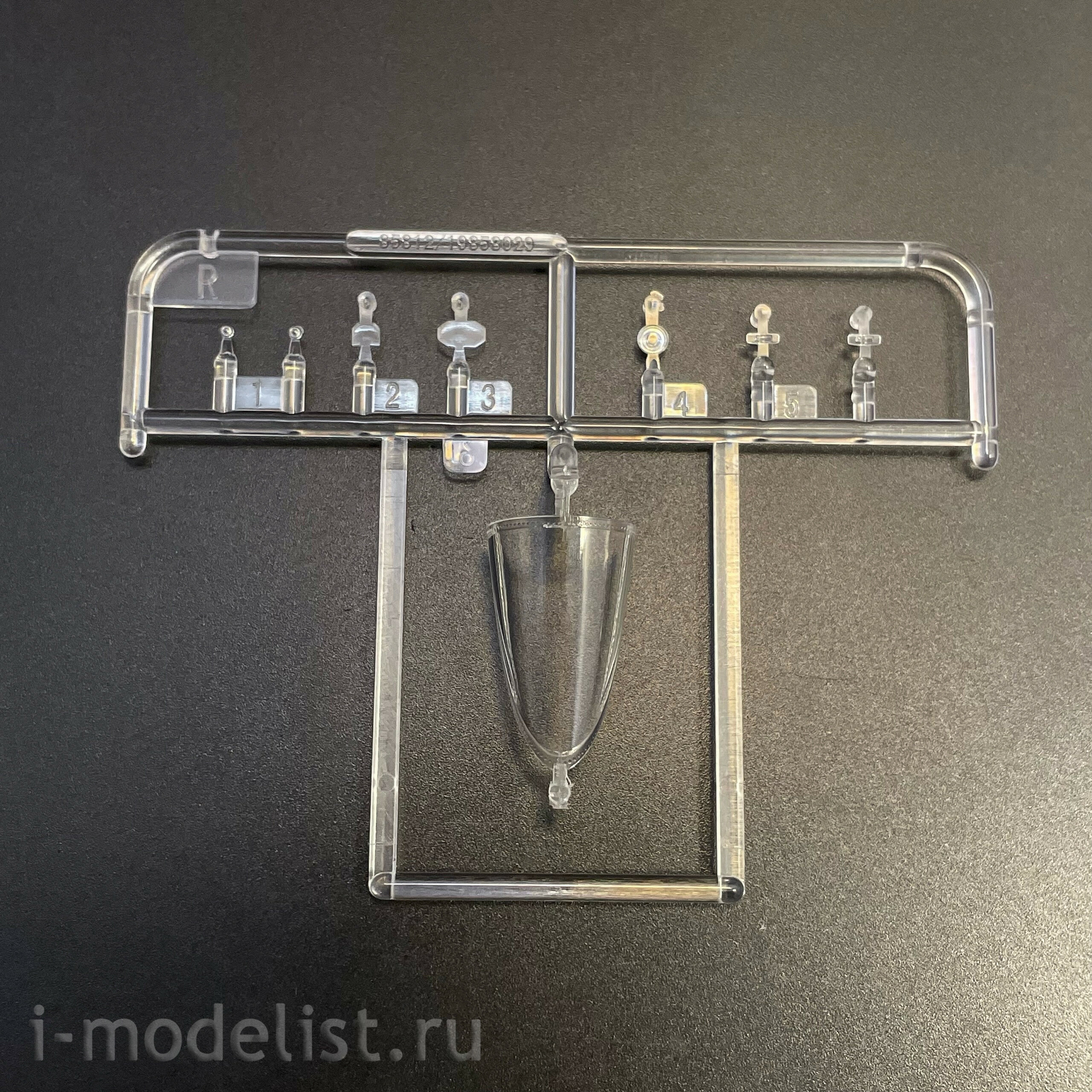 85818 HobbyBoss 1/48 Американский истребитель VFC-12 F/A-18E Super Hornet VFC-12