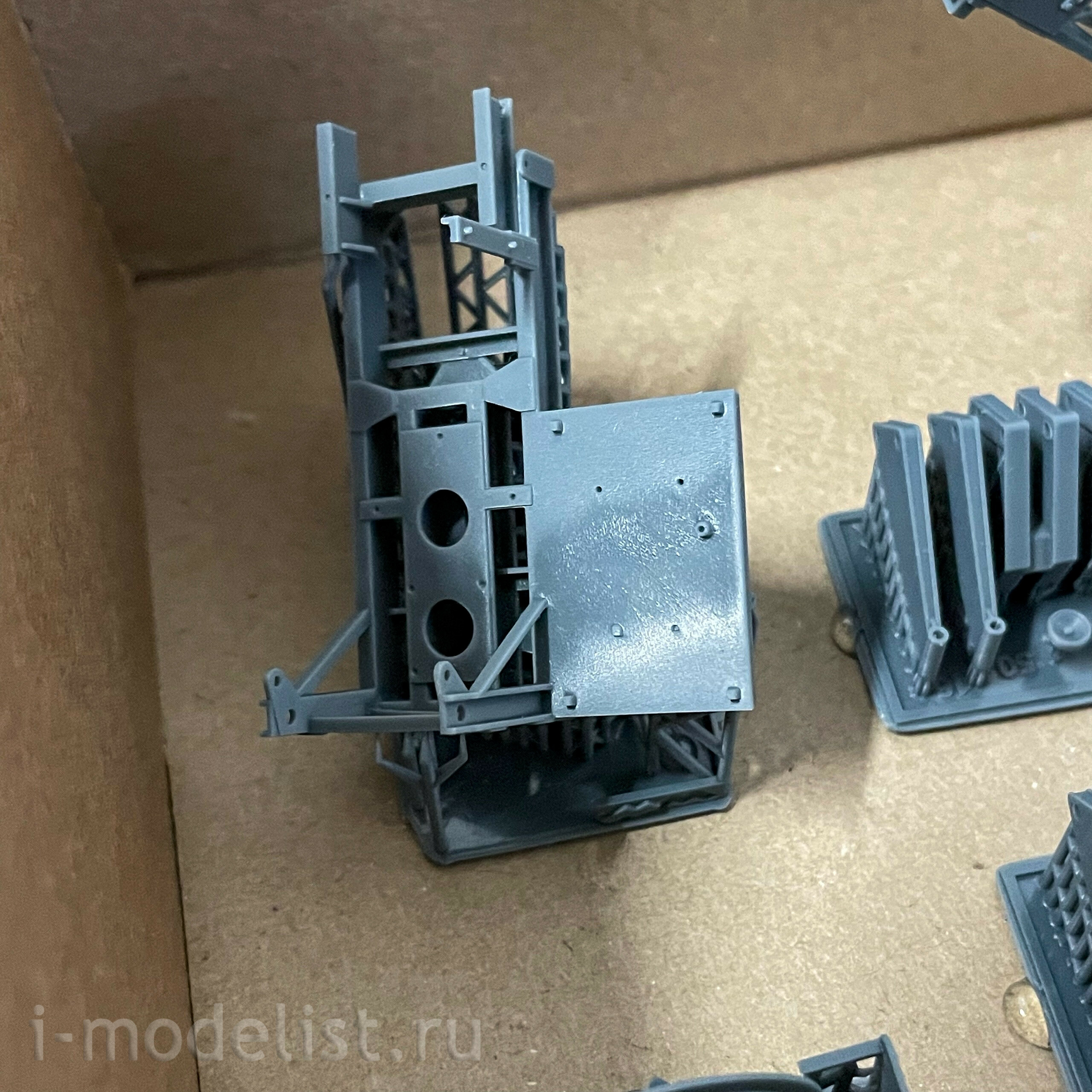 ММ43016 My модель 1/43 Автокран ЛАЗ-690 на базе З-164 конверсия