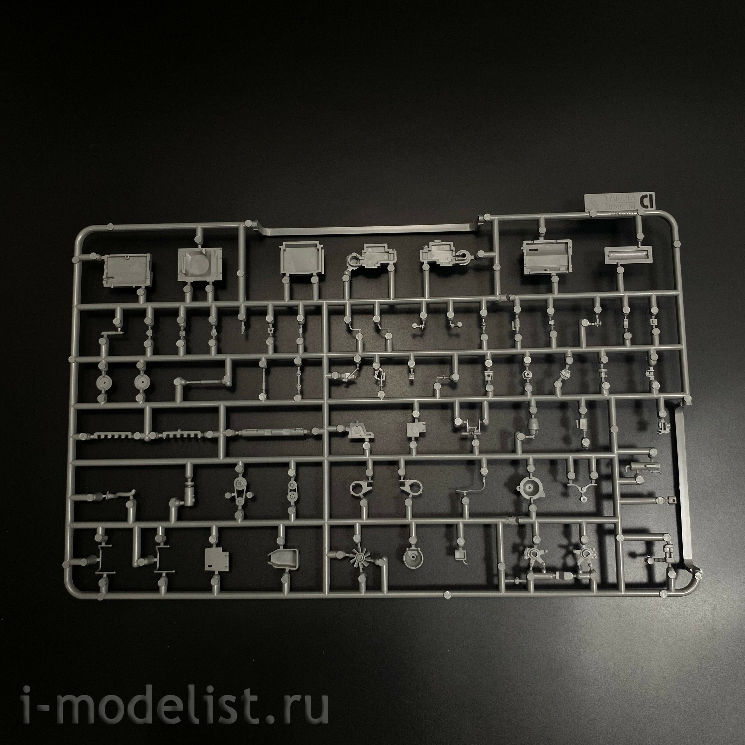 2184 Takom 1/35 Броnotранспортер Sd.Kfz. 250/1