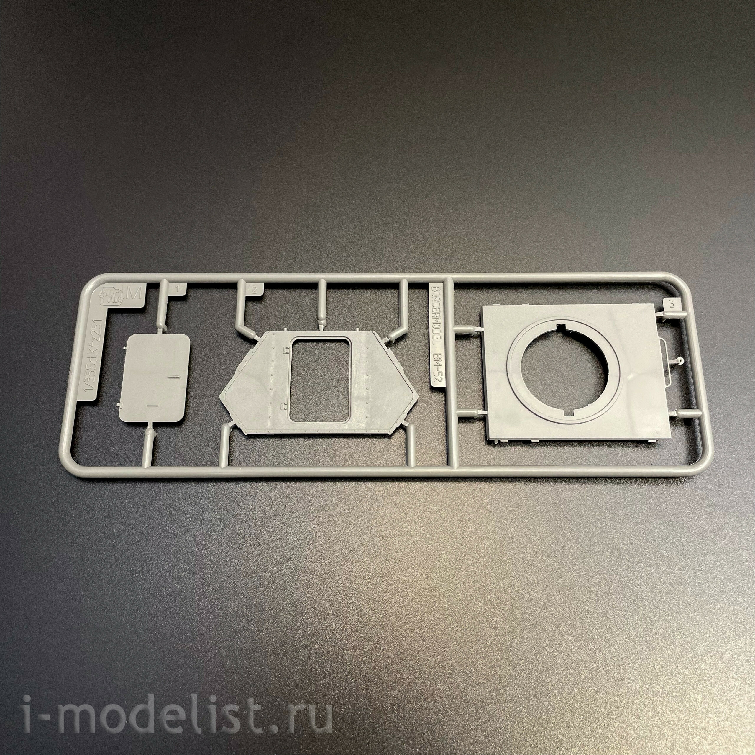 BT-042 Border Model 1/35 Notмецкий броnotранспортёр Sd.Kfz.251D Ausf D. с башней R/35