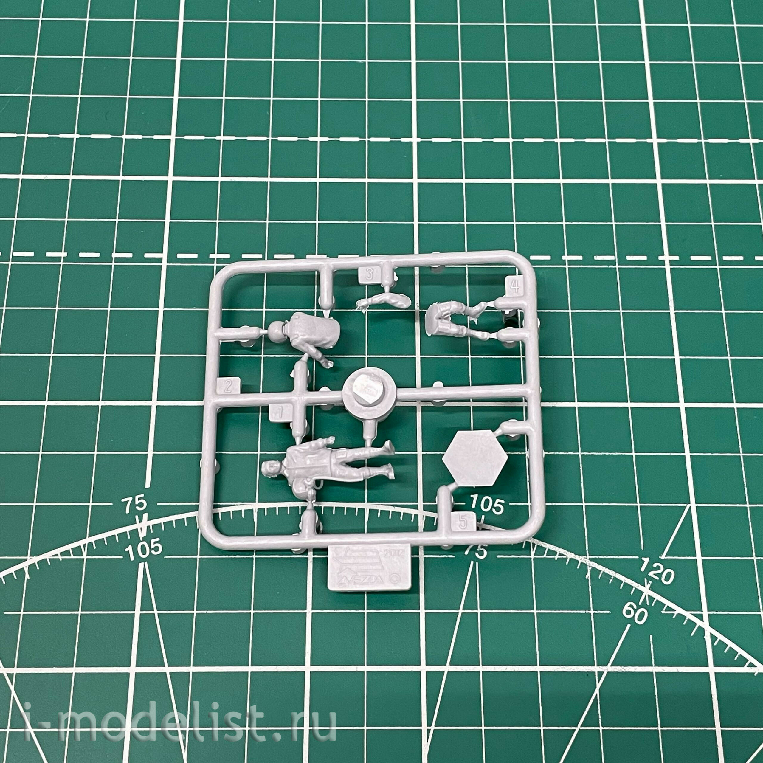 7275ПН Zvezda 1/72 Подарочный набор: Российский истребитель пятого поколения Су-50 (Т-50)