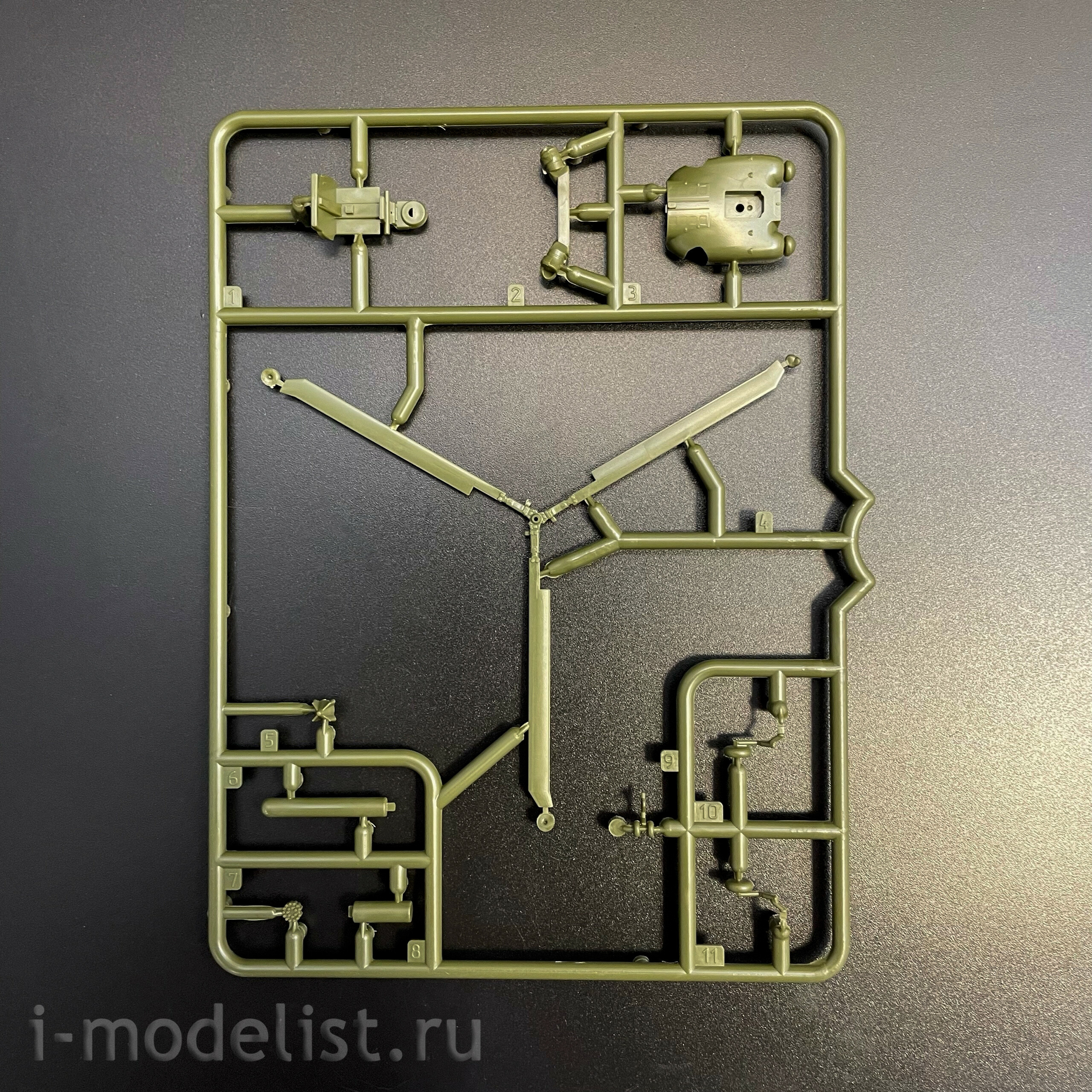 7429 Zvezda 1/144 Российский разведывательно-боевой вертолет Ка-52 