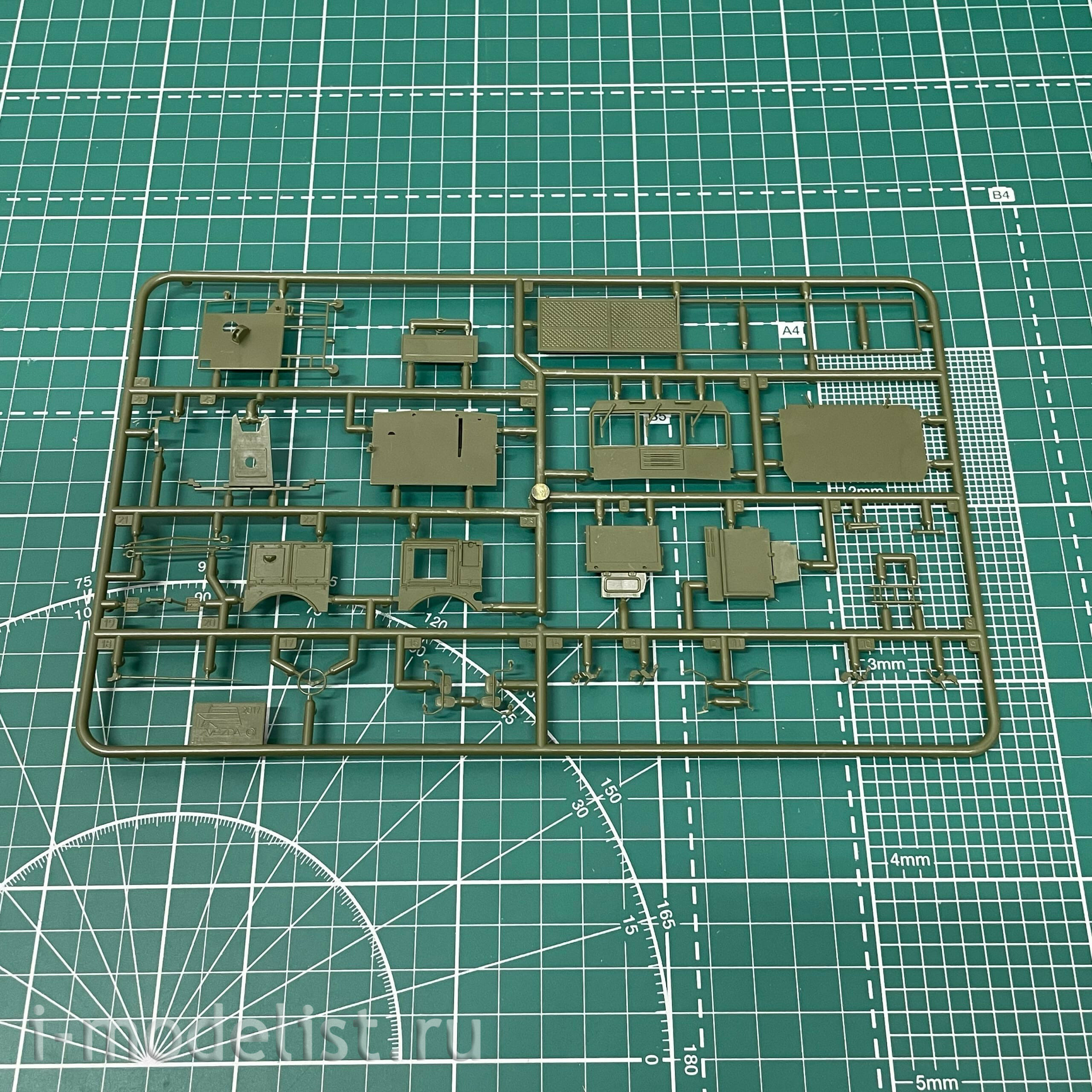 5028ПН Zvezda 1/72 Подарочный набор: Искандер - М